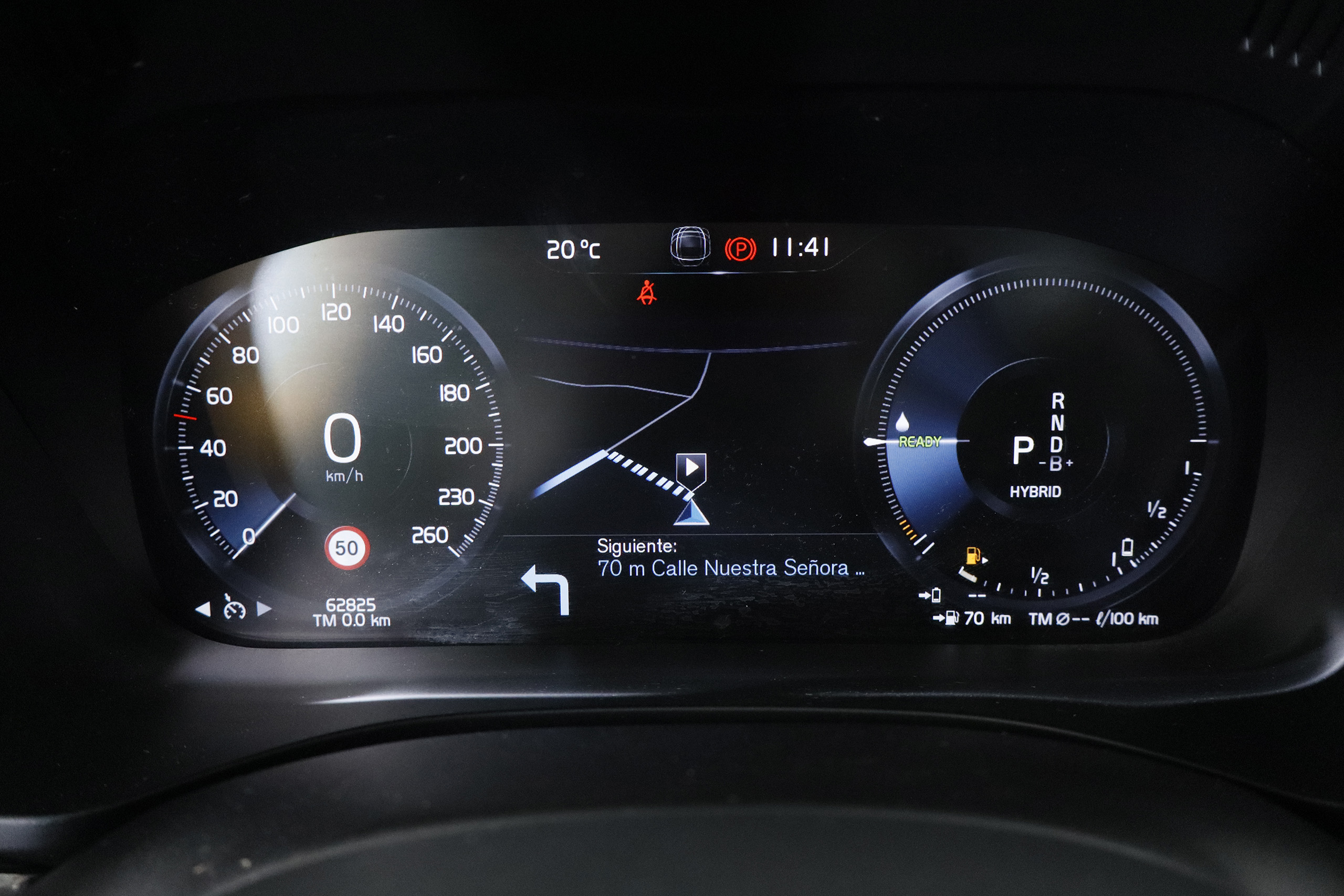 Volvo Xc 60 2.0 T8 HIBRIDO ENCHUFABLE 408CV BUSINESS PLUS AWD AUTO 5P # IVA DEDUCIBLE, TECHO ELE PANORAMICO, NAVY foto 18