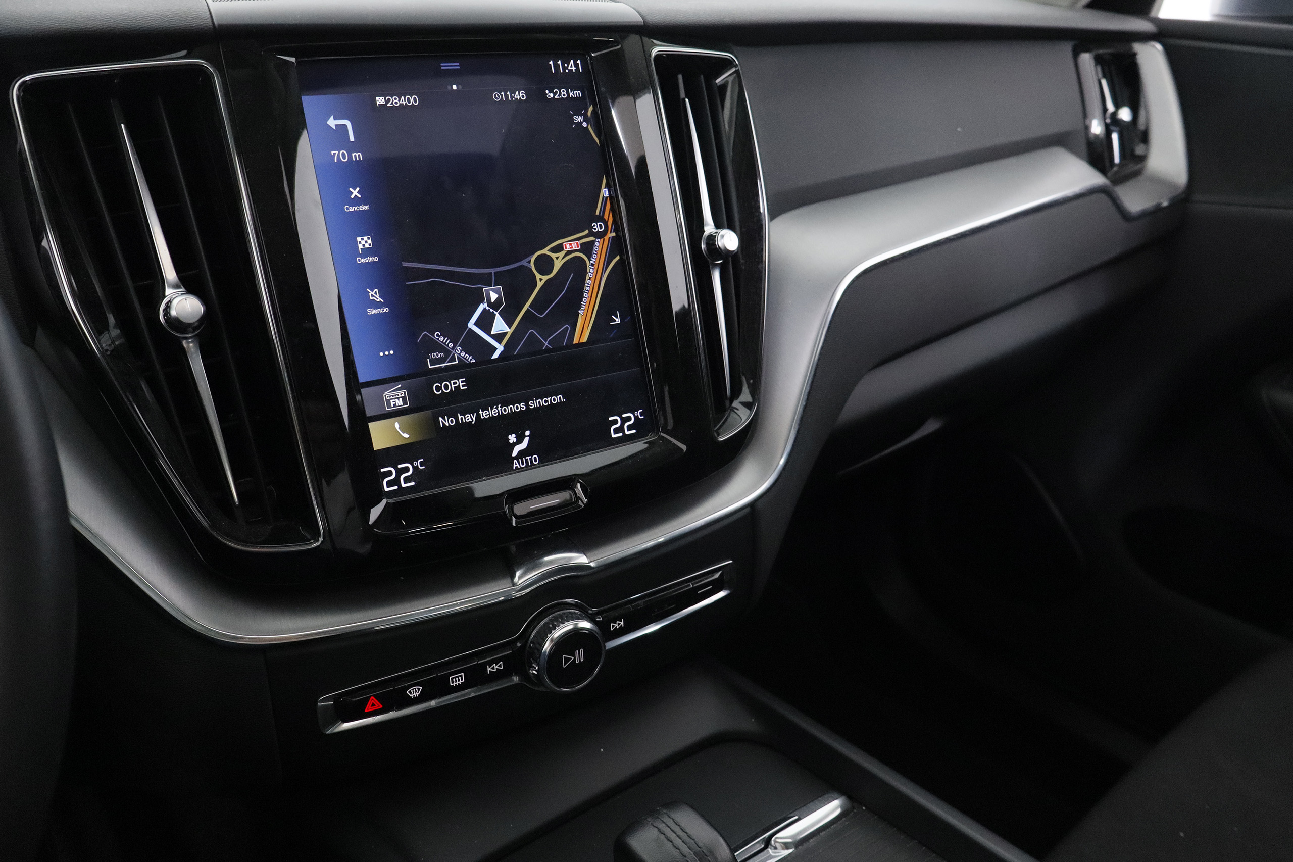 Volvo Xc 60 2.0 T8 HIBRIDO ENCHUFABLE 408CV BUSINESS PLUS AWD AUTO 5P # IVA DEDUCIBLE, TECHO ELE PANORAMICO, NAVY foto 20