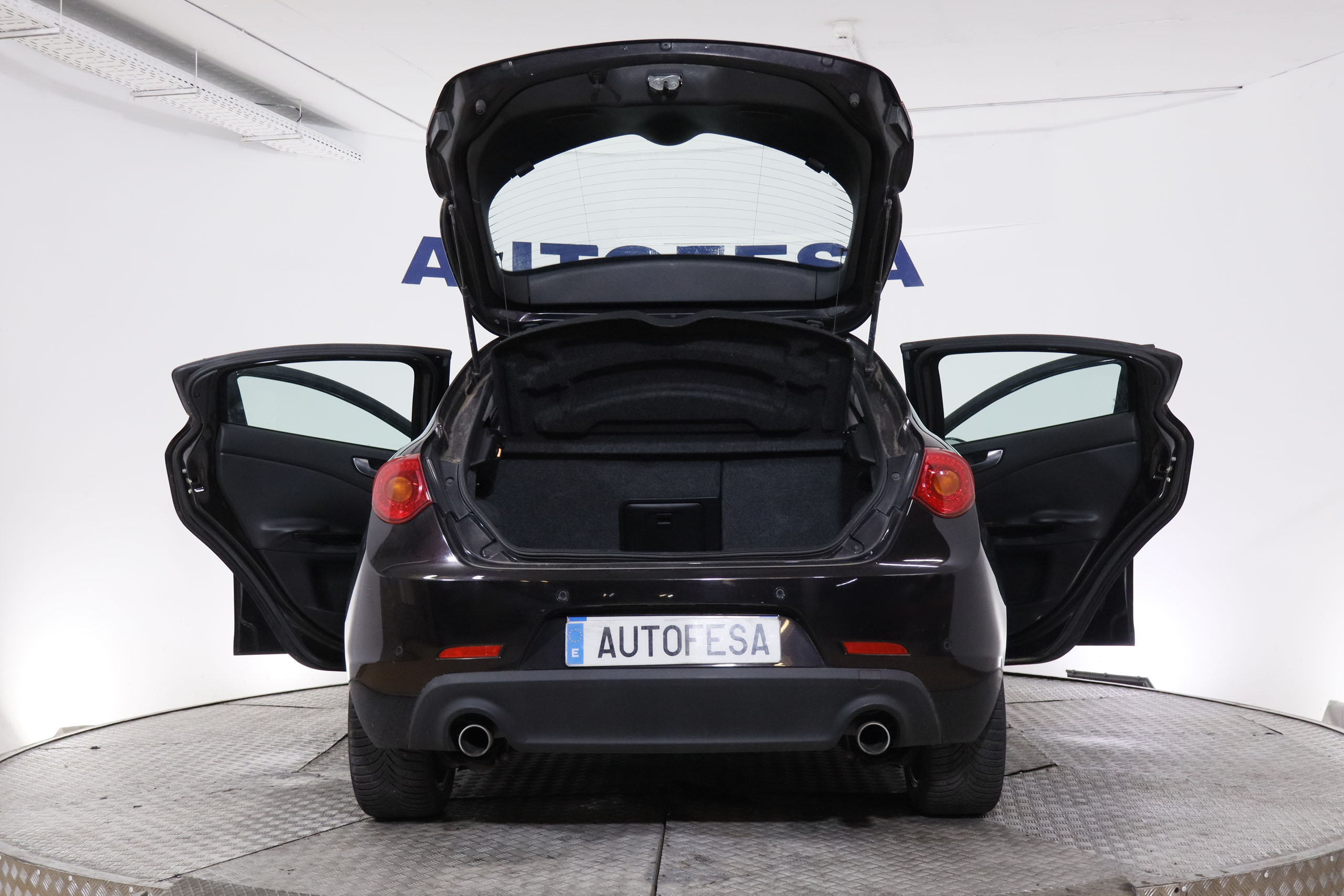 Alfa Romeo Giulietta 2.0 JTDM 140CV 5P # CUERO,PARKTRONIC foto 11