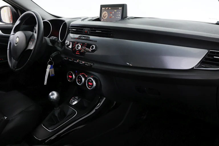 Alfa Romeo Giulietta 2.0 JTDM 140CV 5P # CUERO,PARKTRONIC foto 15