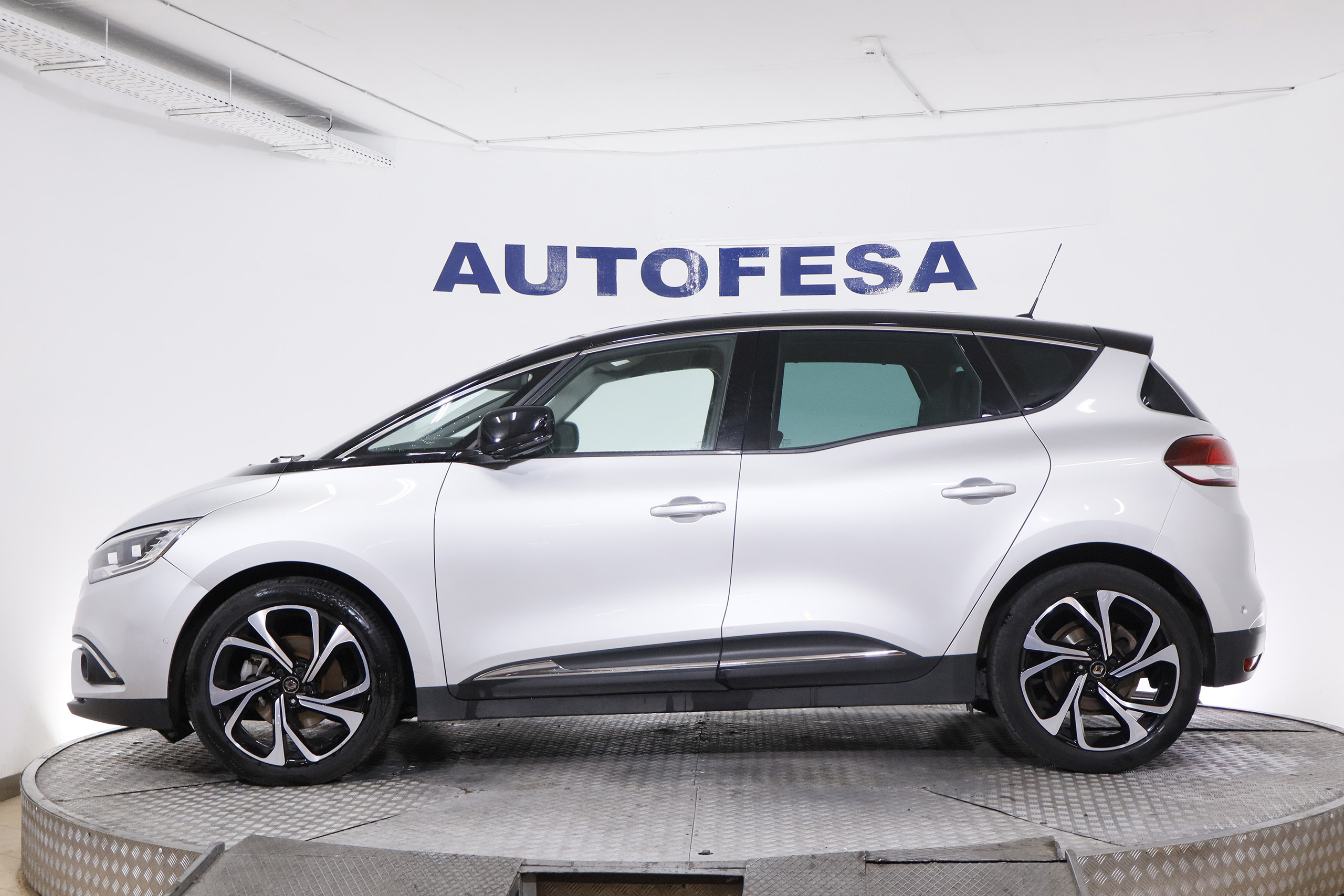 Renault Scenic 1.7 DCI 120CV INTENS AUTO 5P S/S # NAVY, PARKTRONIC, FAROS LED foto 5