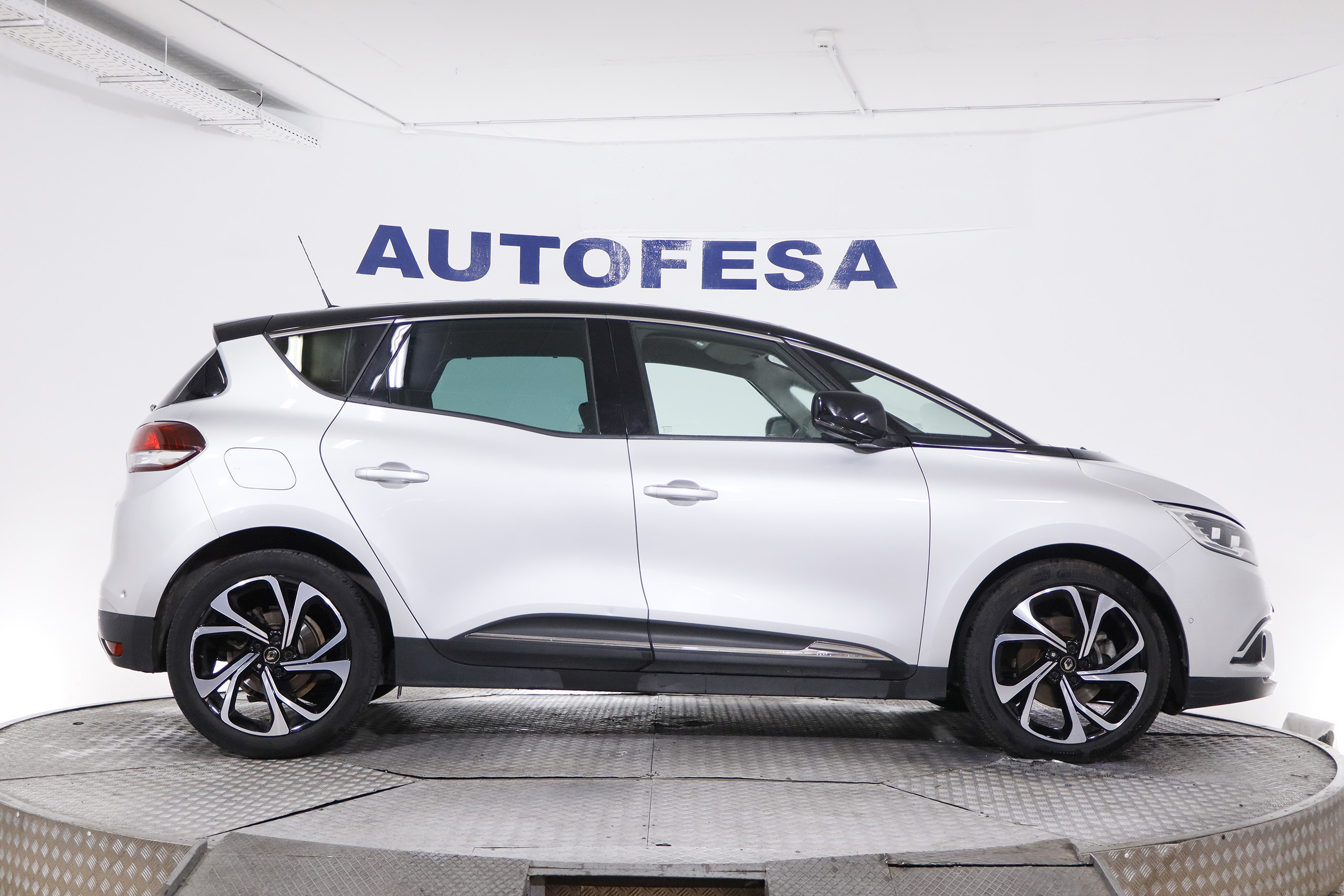 Renault Scenic 1.7 DCI 120CV INTENS AUTO 5P S/S # NAVY, PARKTRONIC, FAROS LED foto 10