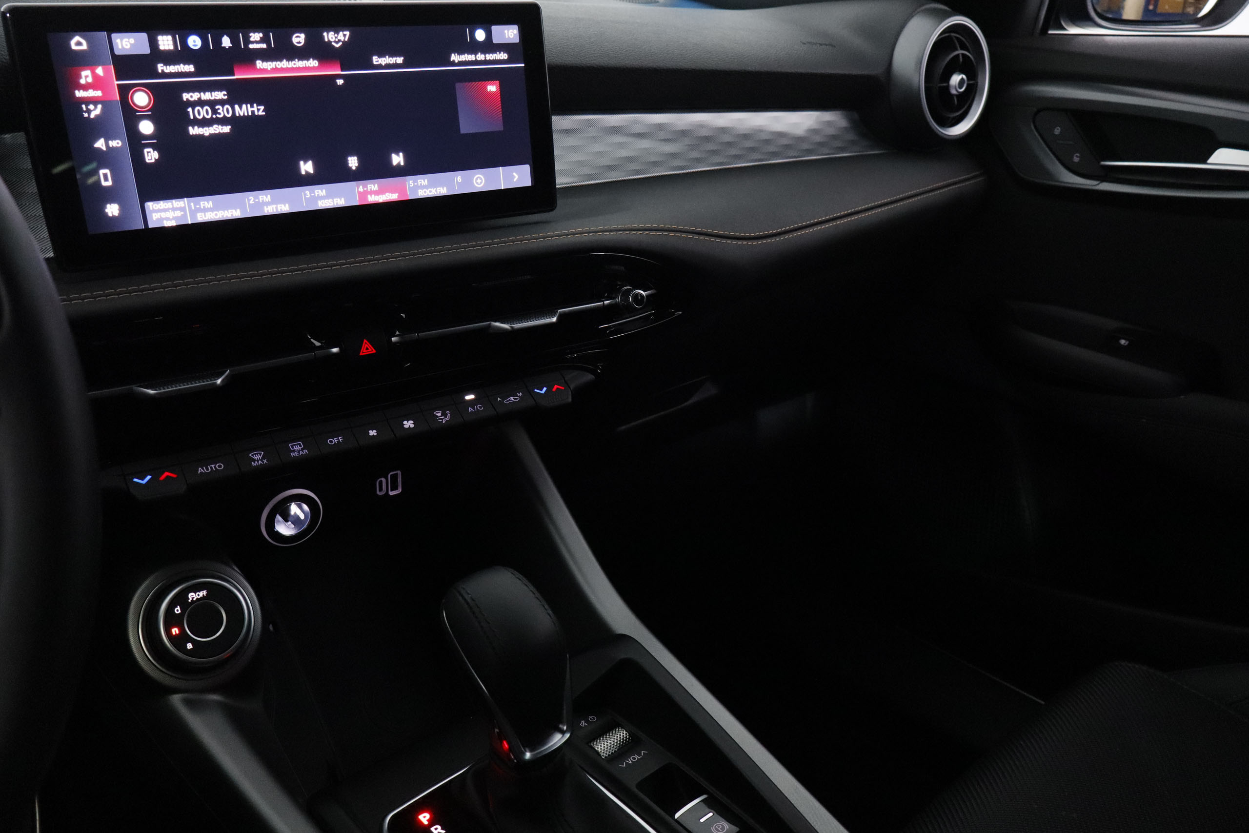 Alfa Romeo Tonale 1.3 MULTI AIR PHEV SPECIALE Q4 AUTO 280CV 5P # IVA DEDUCIBLE,GPS,FAROS LED foto 17