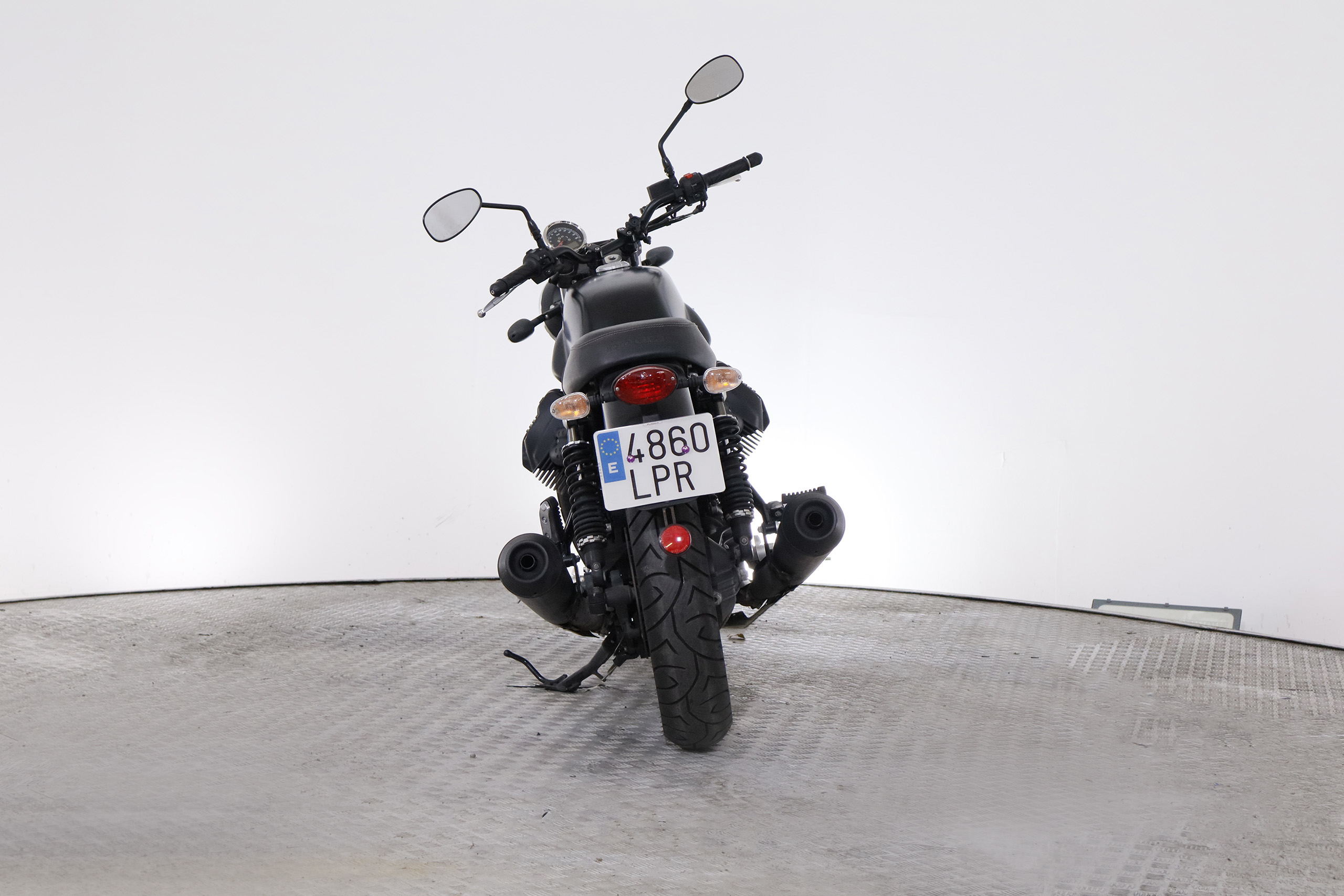 Moto-Guzzi V 7 MOTO GUZZI V7 III BLACK STONE 52CV foto 9