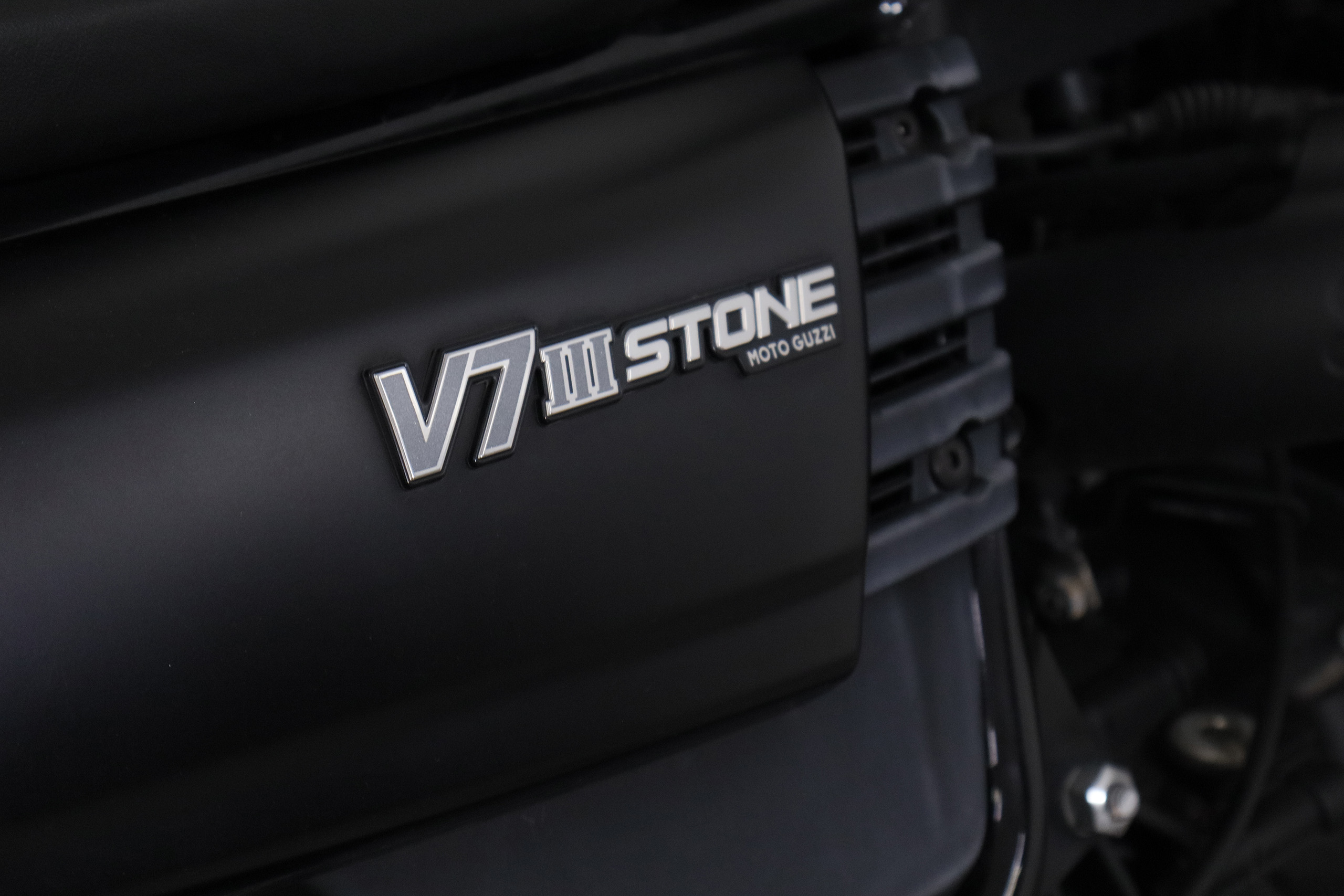 Moto-Guzzi V 7 MOTO GUZZI V7 III BLACK STONE 52CV foto 19