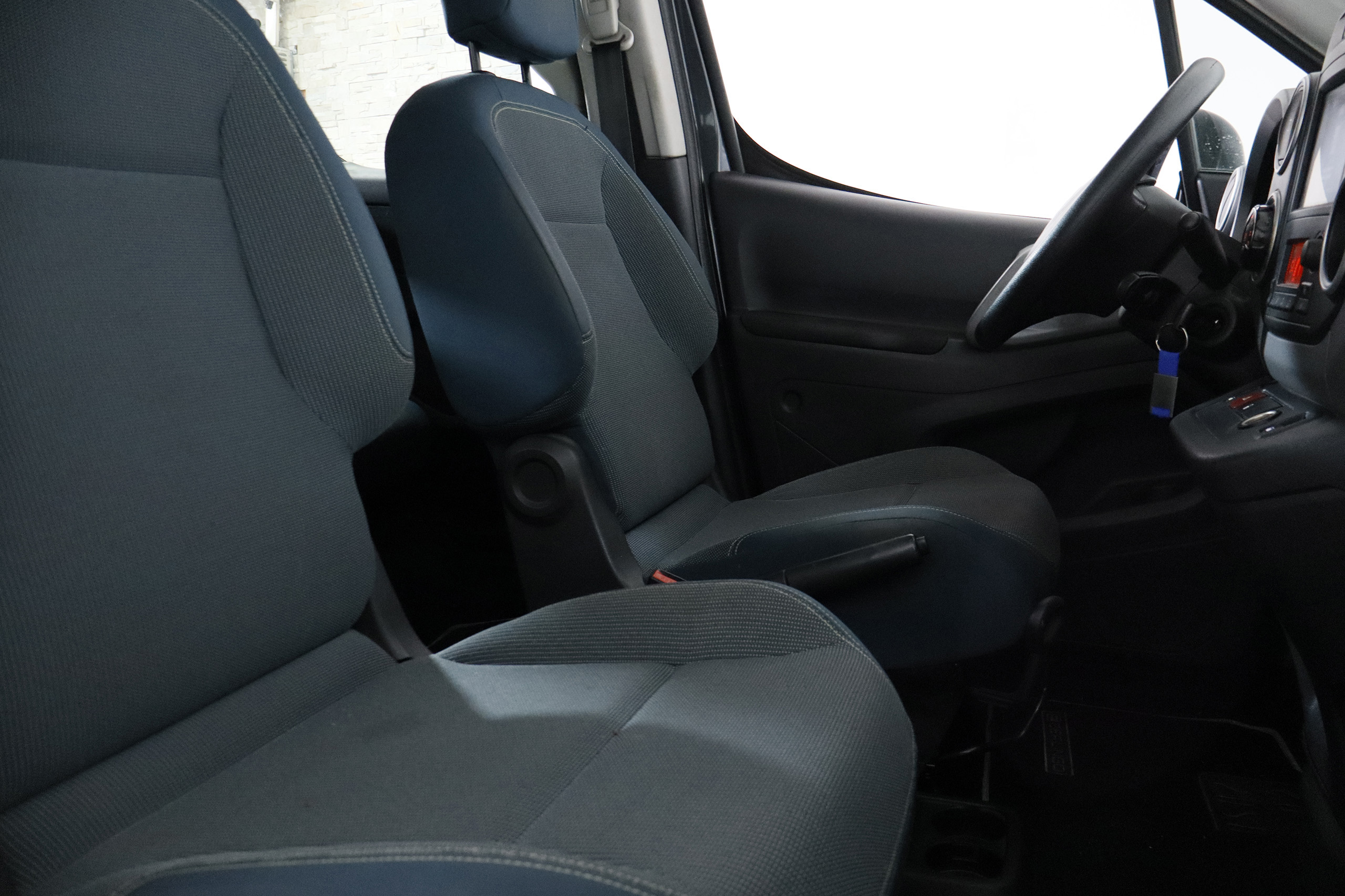 Citroen Berlingo ELECTRICO MULTISPACE TALLA M FEEL 67CV AUTO 5P # NAVY foto 20