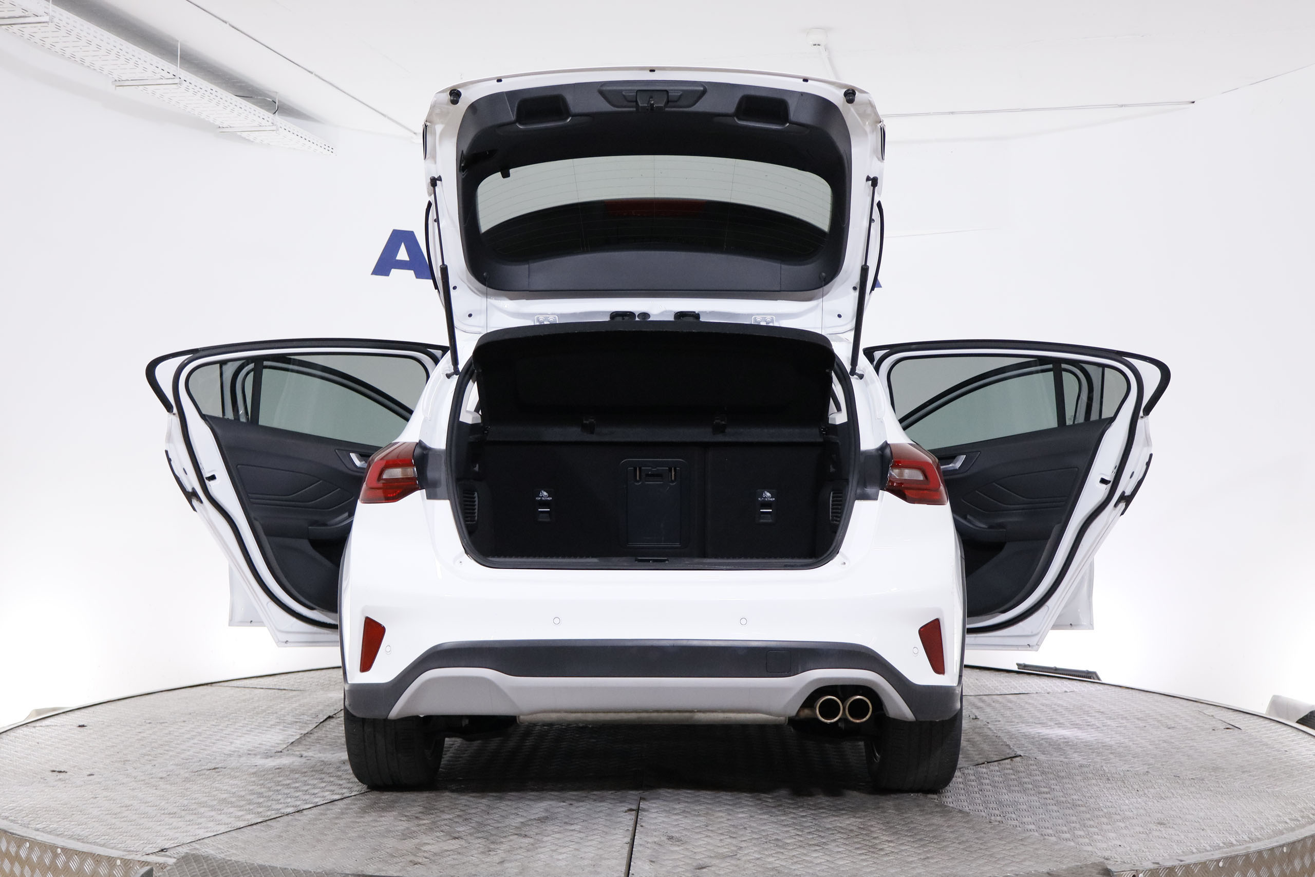 Ford Focus ACTIVE 1.0 ECOBOOST MHEV STYLE 155CV 5P # IVA DEDUCIBLE,PARKTRONIC foto 11