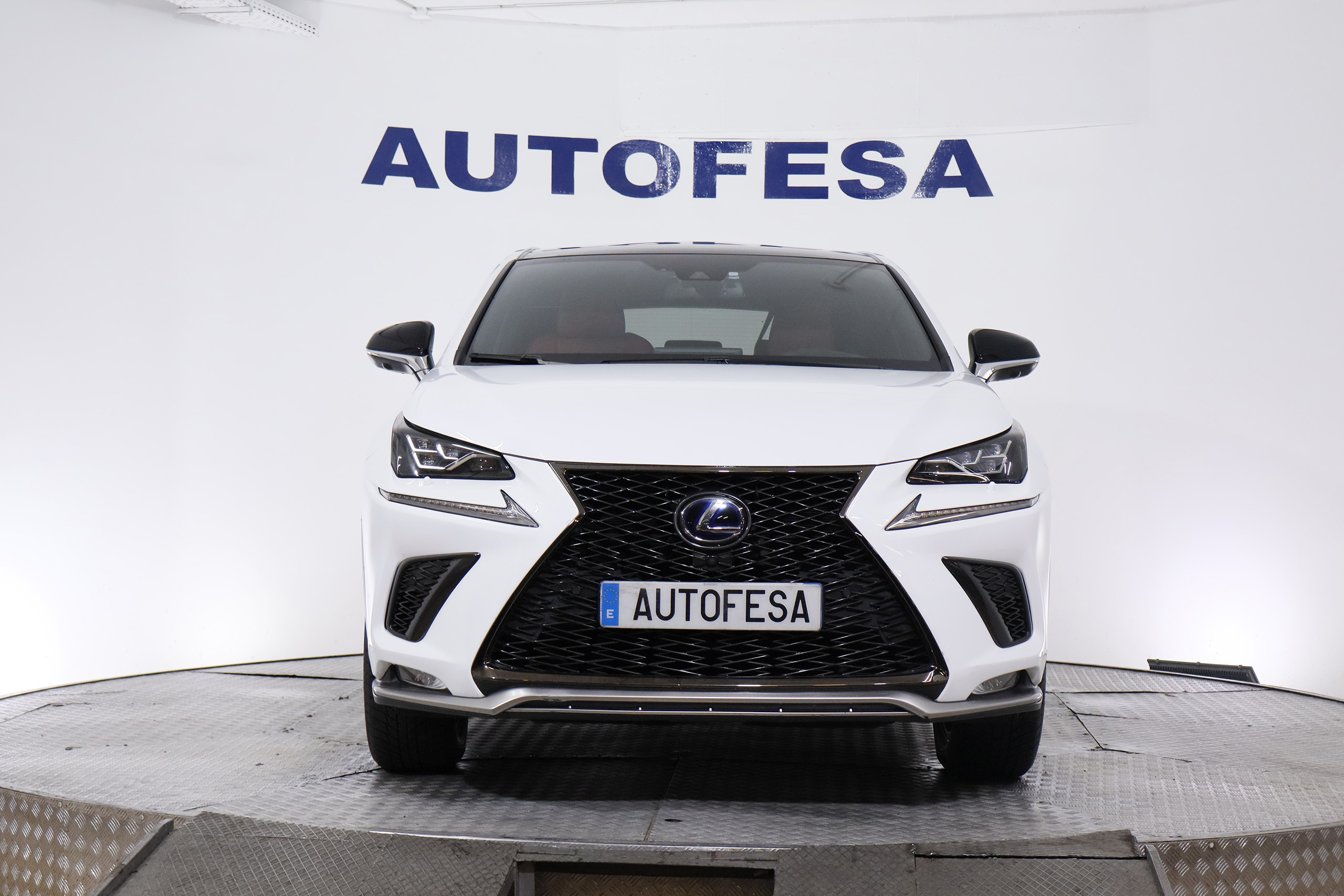 Lexus Nx 300h 2.5L HYBRID 197CV F SPORT 4WD AUTO 5P # TECHO PANORAMICO, NAVY, CUERO foto 2