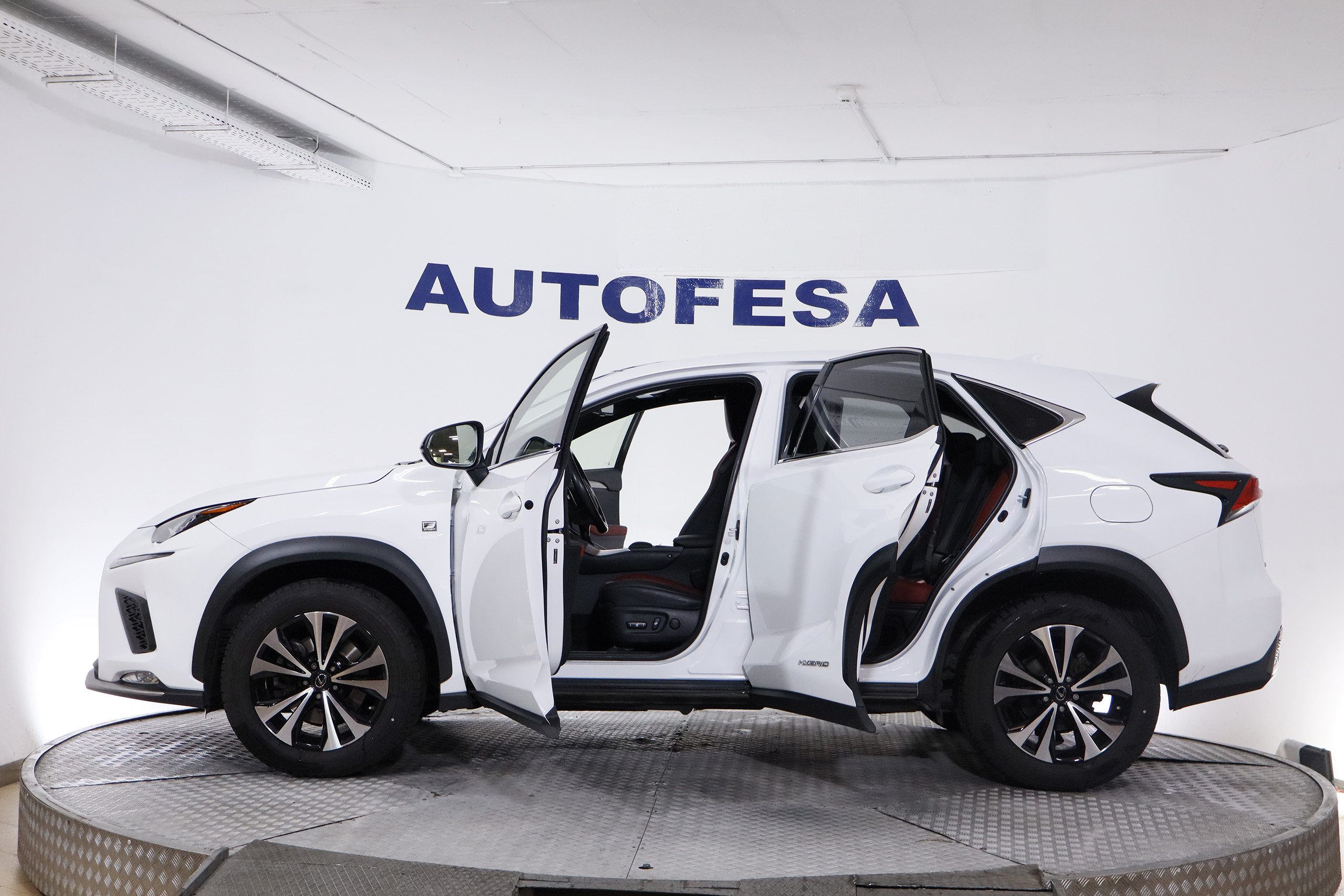 Lexus Nx 300h 2.5L HYBRID 197CV F SPORT 4WD AUTO 5P # TECHO PANORAMICO, NAVY, CUERO foto 11