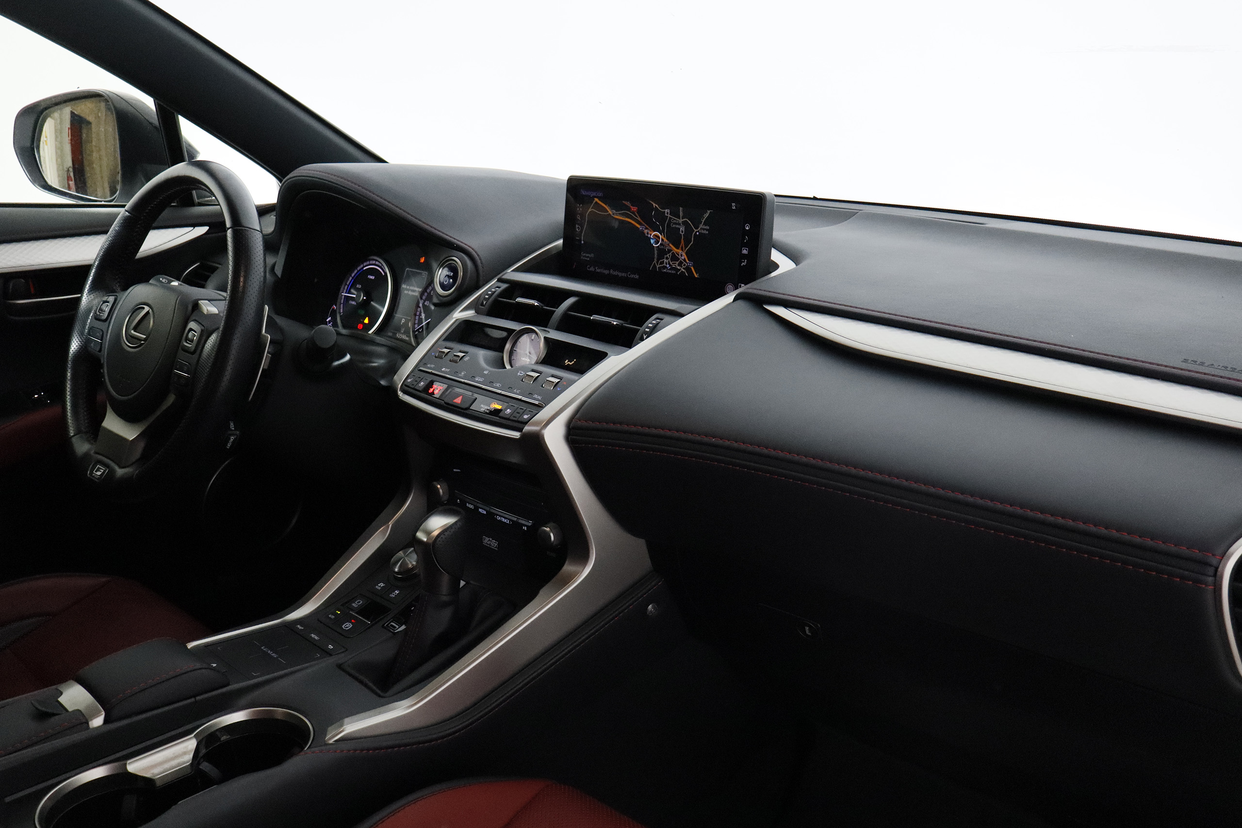 Lexus Nx 300h 2.5L HYBRID 197CV F SPORT 4WD AUTO 5P # TECHO PANORAMICO, NAVY, CUERO foto 17