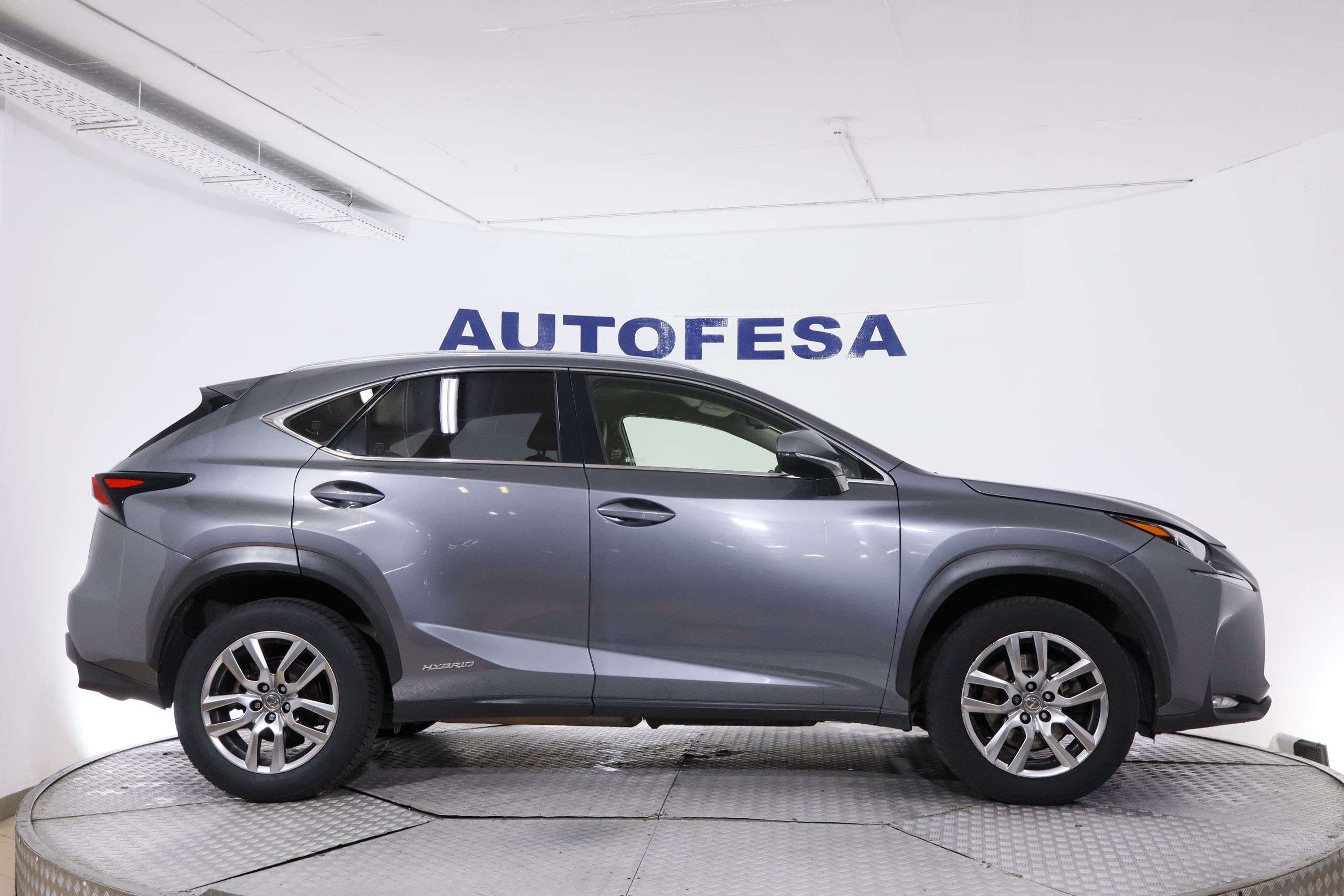 Lexus Nx 300h 2.5L HYBRID EXECUTIVE 4WD AUTO 197CV 5P # CUERO,NAVY,FAROS LED foto 10