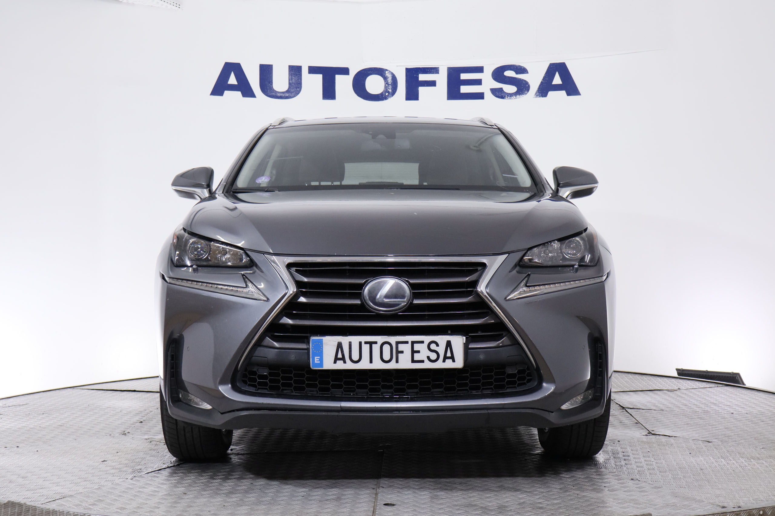 Lexus Nx 300h 2.5L HYBRID EXECUTIVE 4WD AUTO 197CV 5P # CUERO,NAVY,FAROS LED foto 2