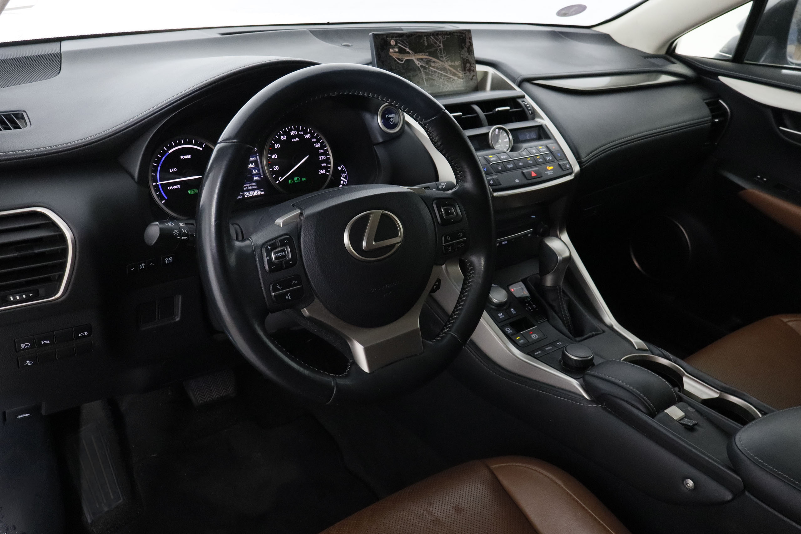 Lexus Nx 300h 2.5L HYBRID EXECUTIVE 4WD AUTO 197CV 5P # CUERO,NAVY,FAROS LED foto 14