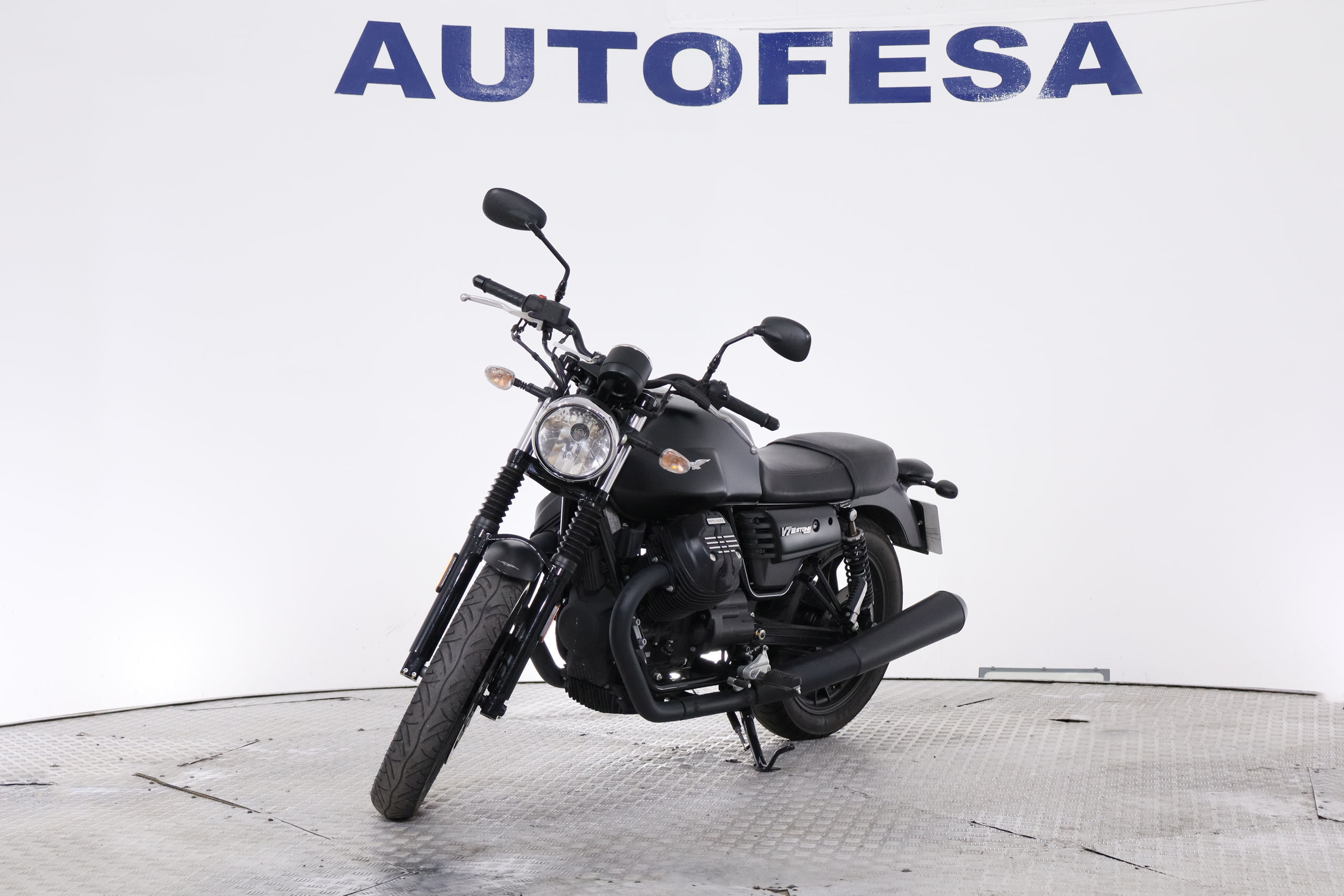 GUZZI V7 V7 III STONE 52CV ABS foto 1