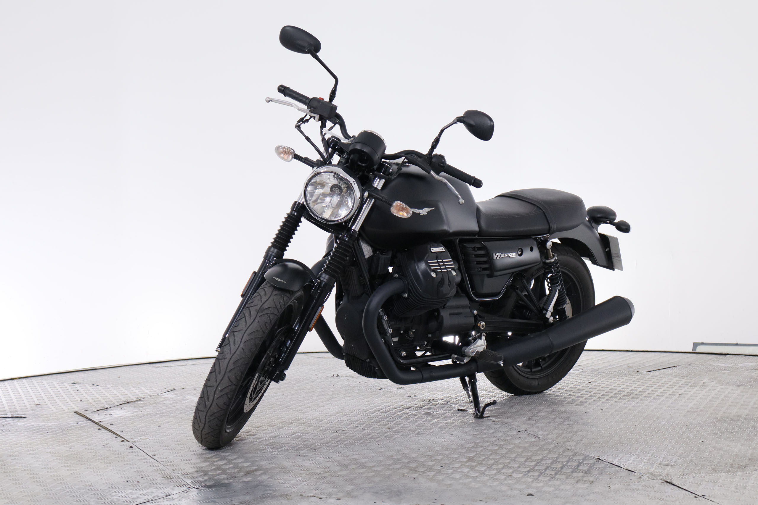 GUZZI V7 V7 III STONE 52CV ABS foto 2