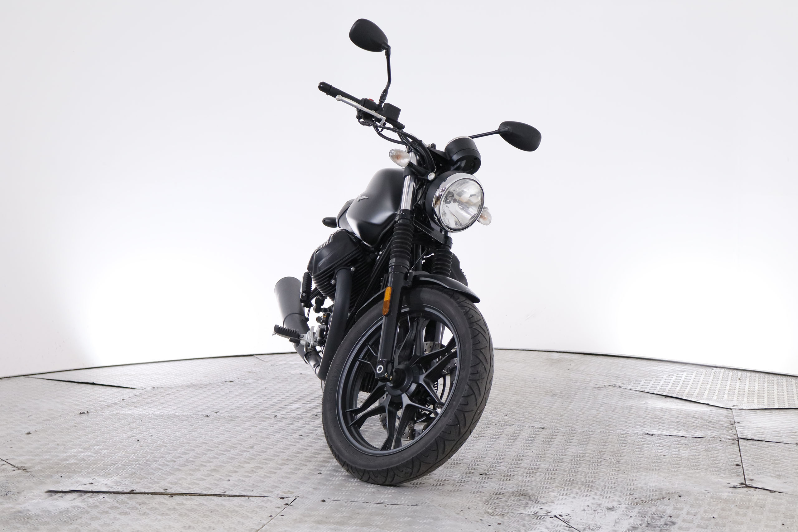 GUZZI V7 V7 III STONE 52CV ABS foto 3