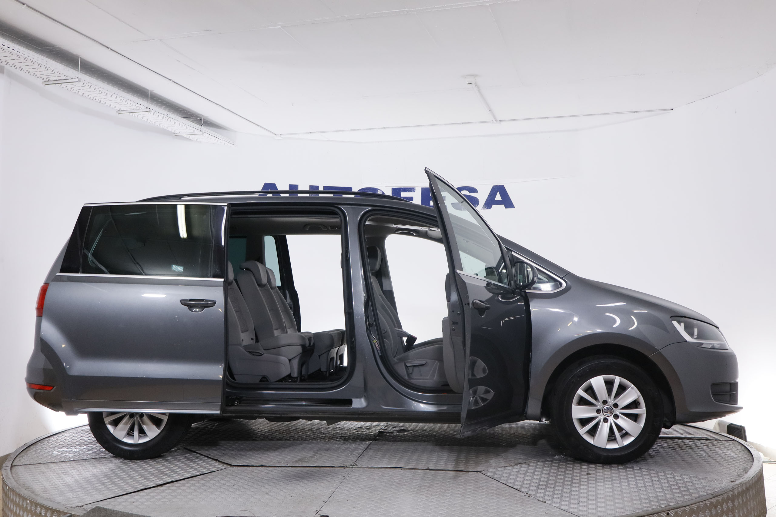 Volkswagen Sharan 1.4 TSI COMFORT LINE 150CV 7 PLAZAS 5P # NAVY,PARKTRONIC foto 13