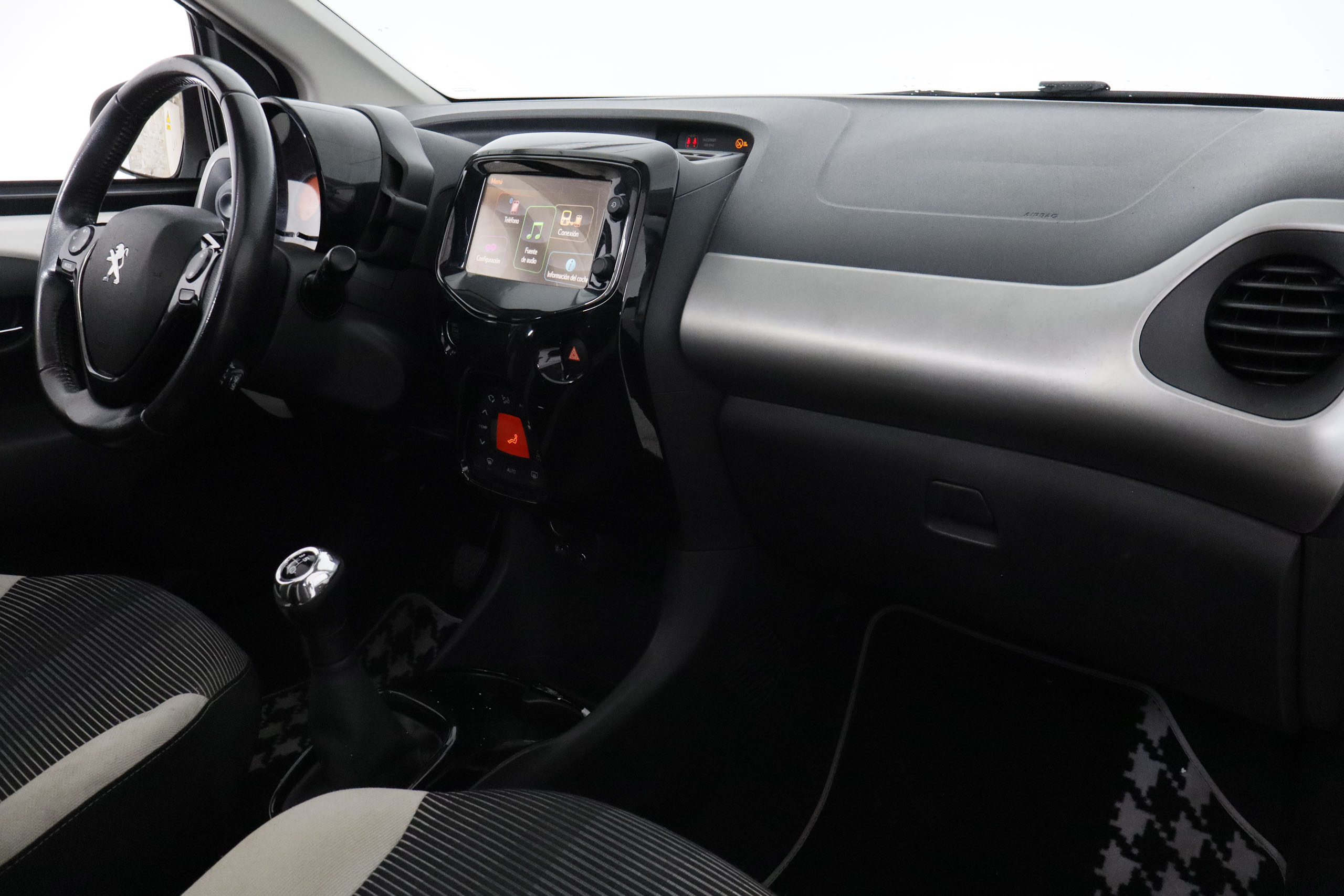 Peugeot 108 TOP 1.2 ALLURE 82CV 5P # TECHO foto 17