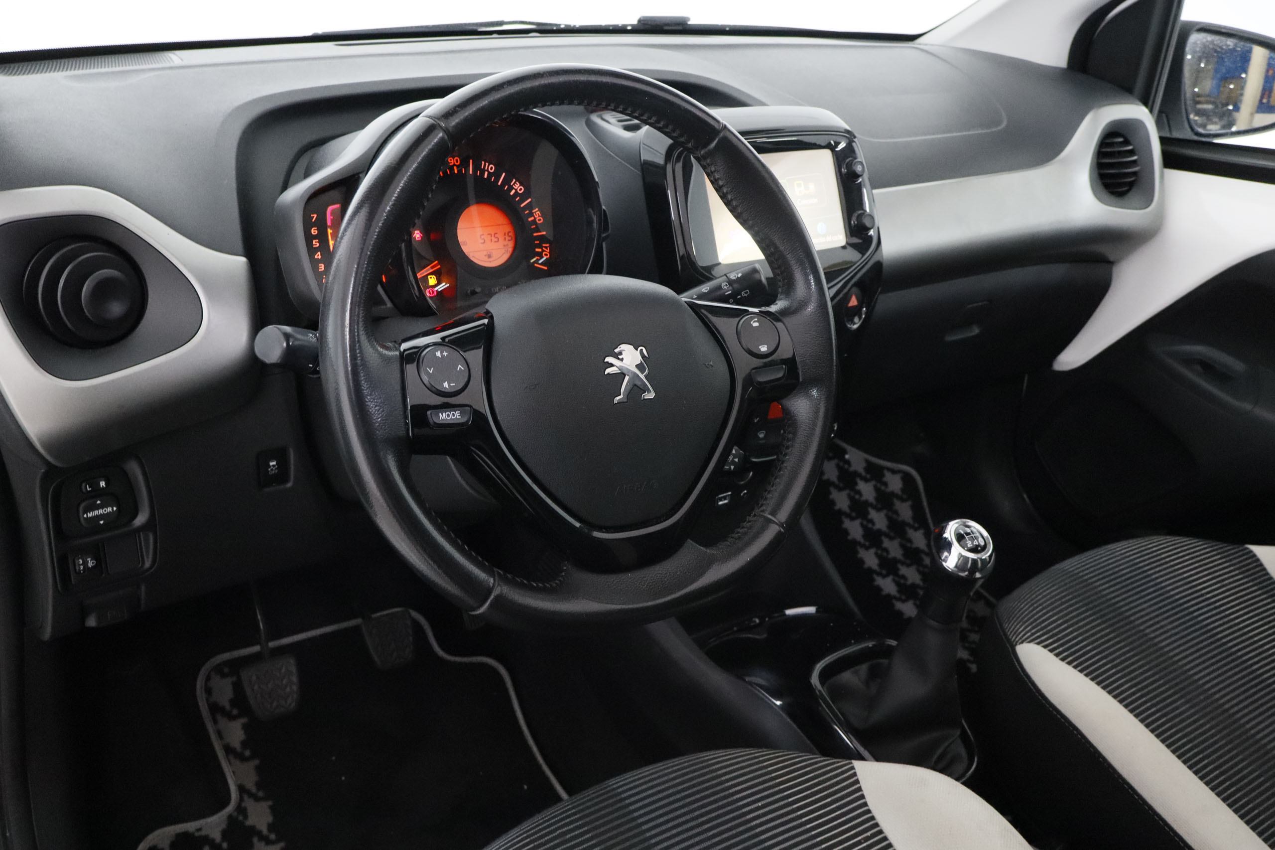 Peugeot 108 TOP 1.2 ALLURE 82CV 5P # TECHO foto 15