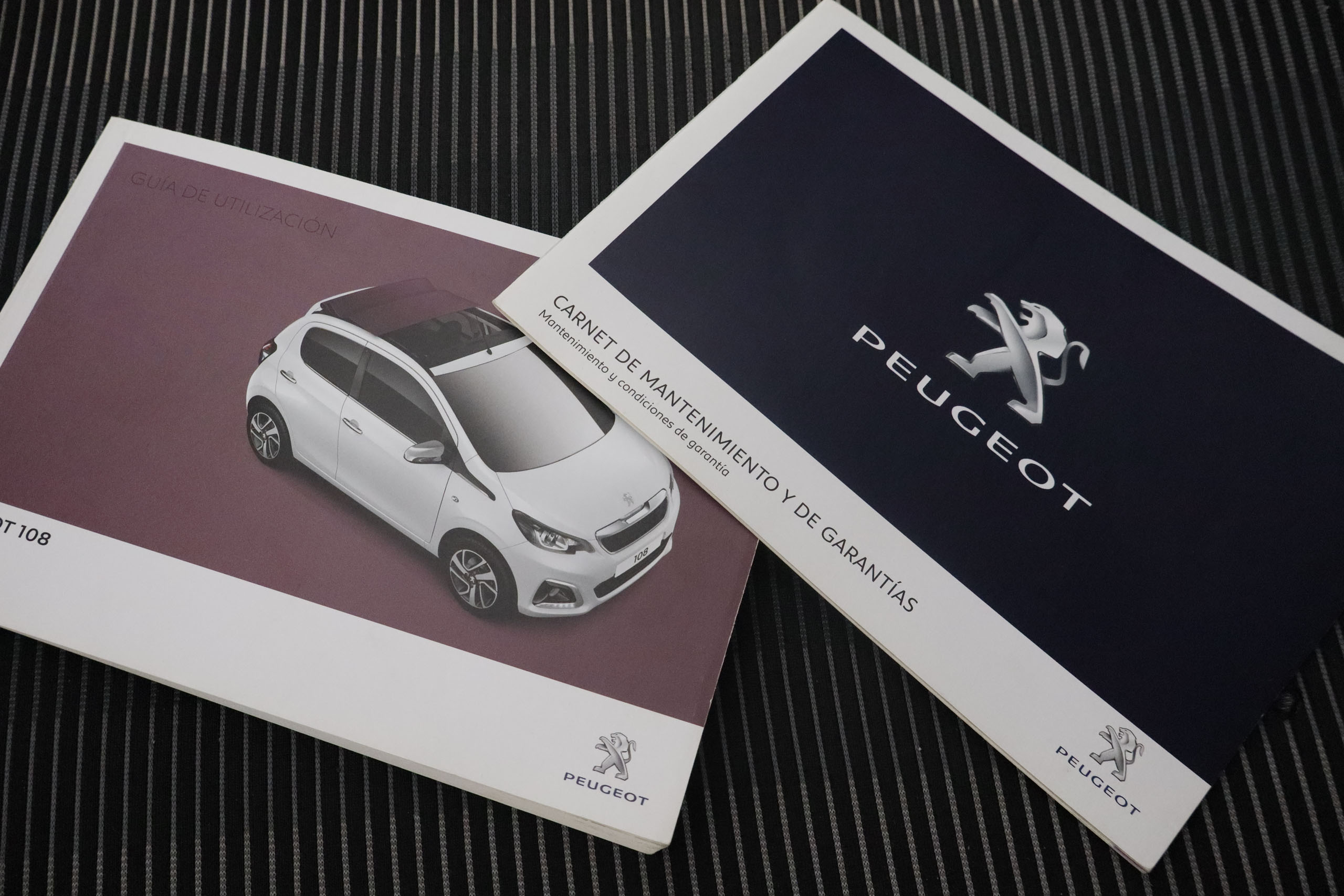 Peugeot 108 TOP 1.2 ALLURE 82CV 5P # TECHO foto 24