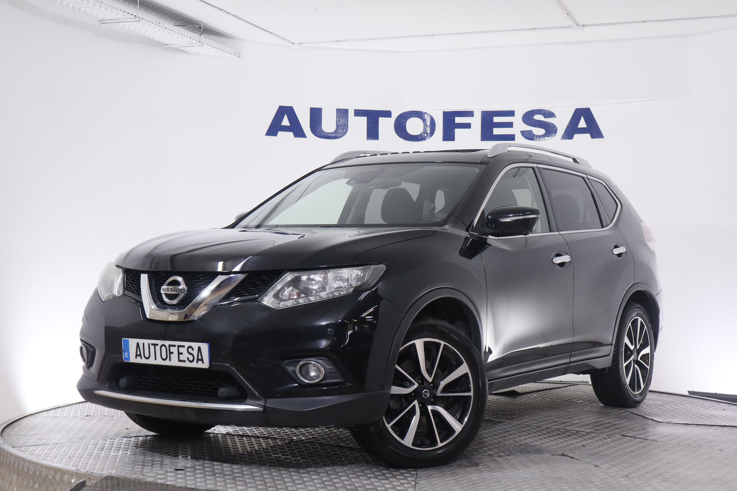 Nissan X-trail XTRAIL 1.6 DCI 130CV NCONNECTA 7 PLAZAS 5P # TECHO PANORAMICO ELE,NAVY,CAMAR 360 foto 1