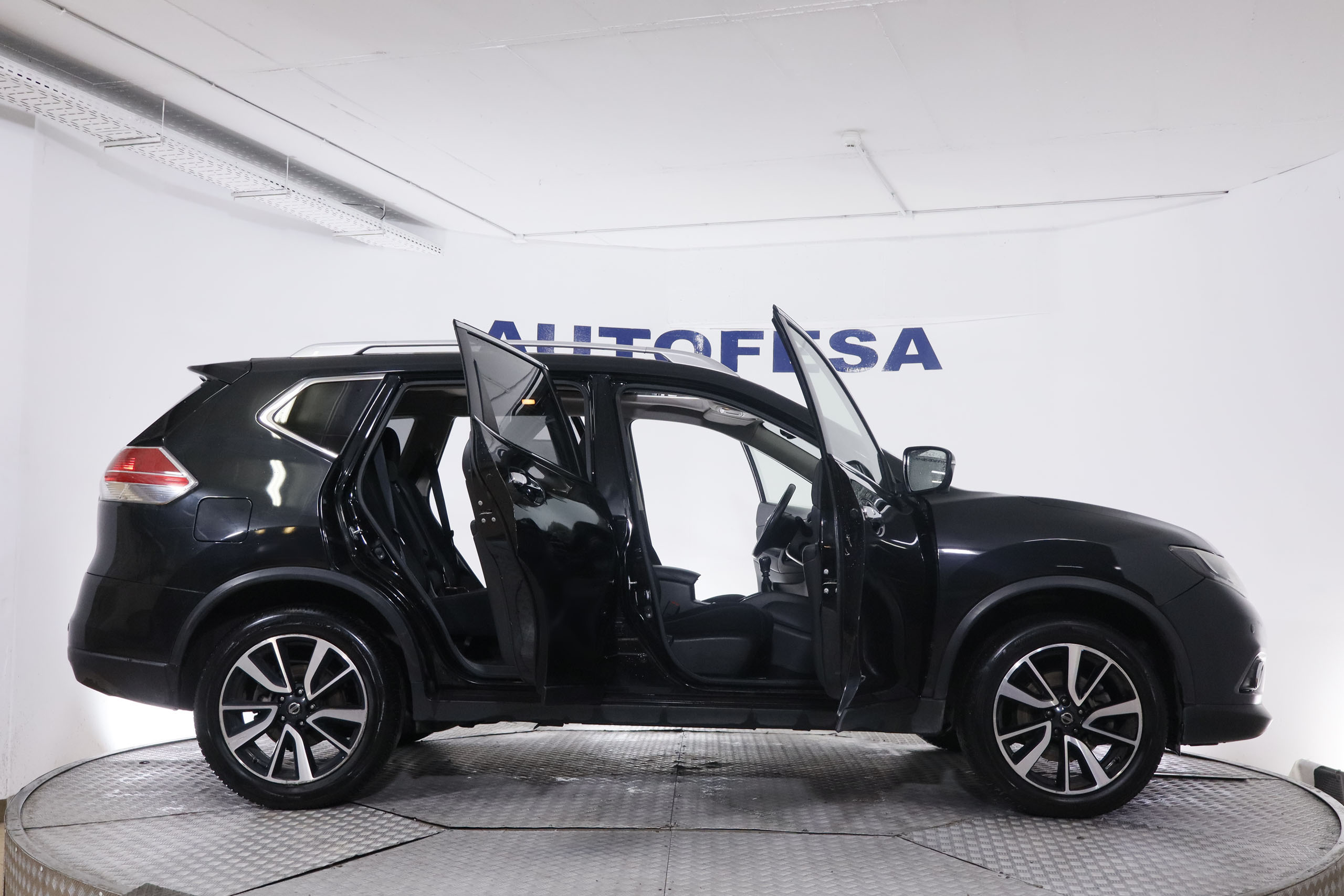 Nissan X-trail XTRAIL 1.6 DCI 130CV NCONNECTA 7 PLAZAS 5P # TECHO PANORAMICO ELE,NAVY,CAMAR 360 foto 13