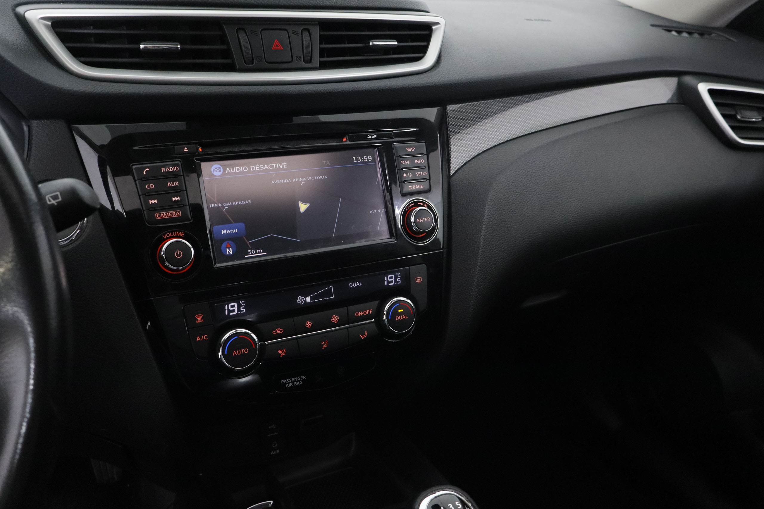 Nissan X-trail XTRAIL 1.6 DCI 130CV NCONNECTA 7 PLAZAS 5P # TECHO PANORAMICO ELE,NAVY,CAMAR 360 foto 18