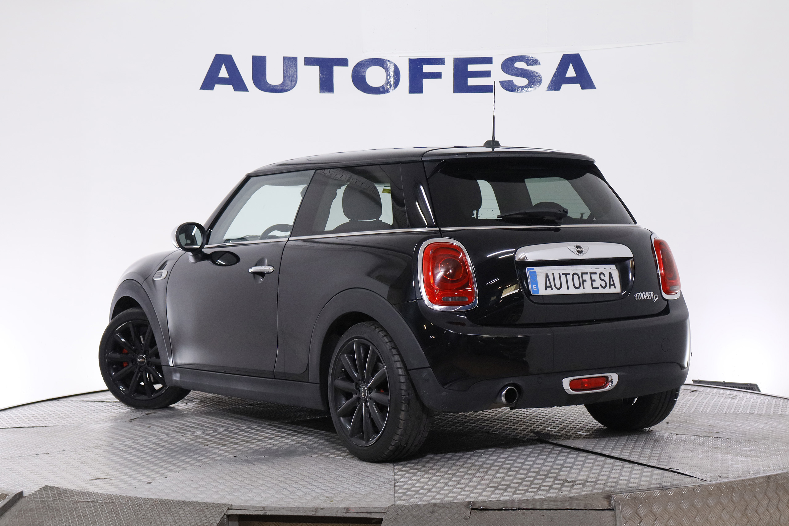 Mini Cooper D 1.5 115CV AUTO 3P S/S # PARKTRONIC foto 6