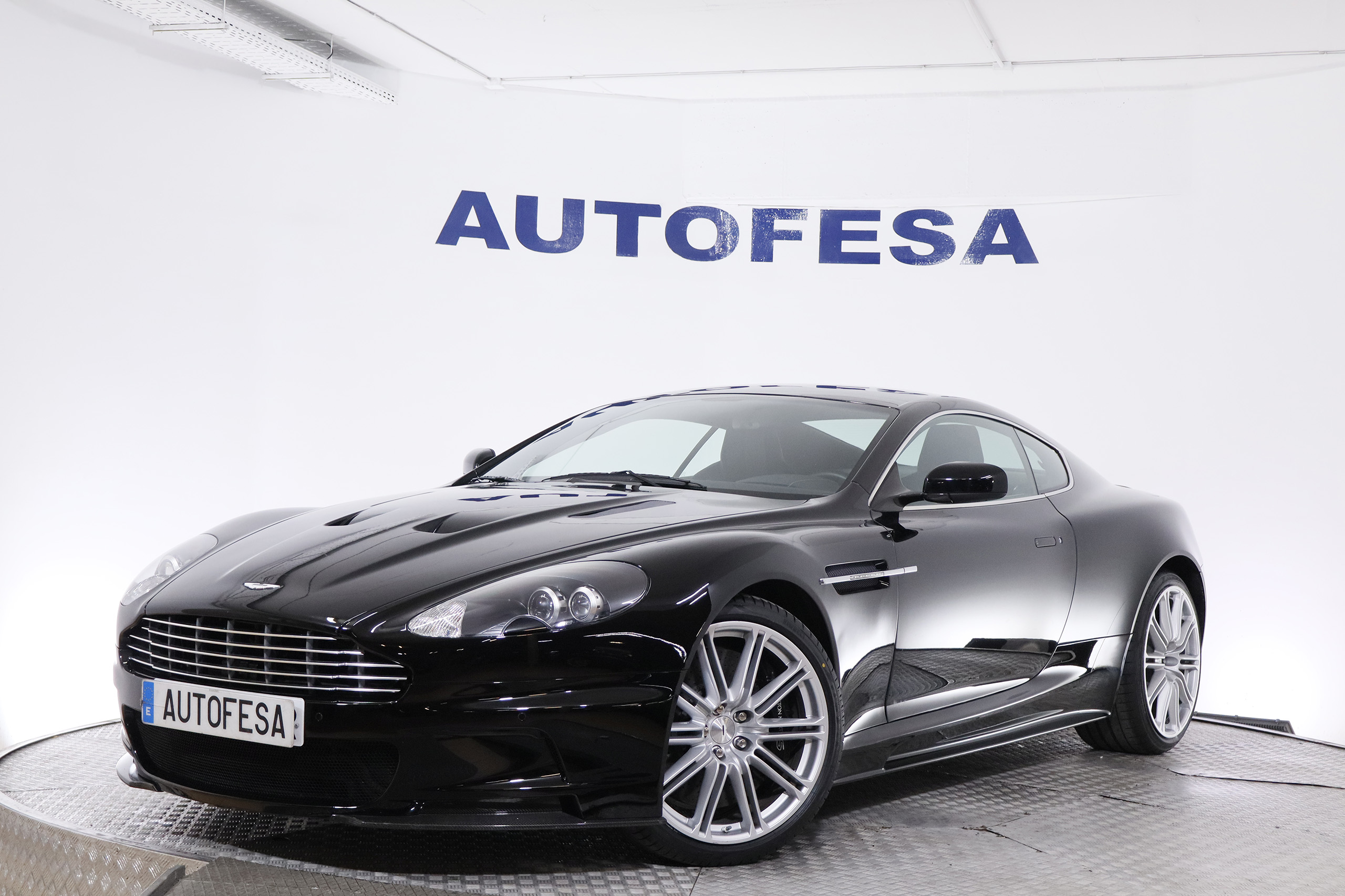 Aston Martin DBS DBS COUPE CASINO ROYALE MANUAL 6.0 V12 511CV 2P # NAVY, PARKTRONIC foto 1