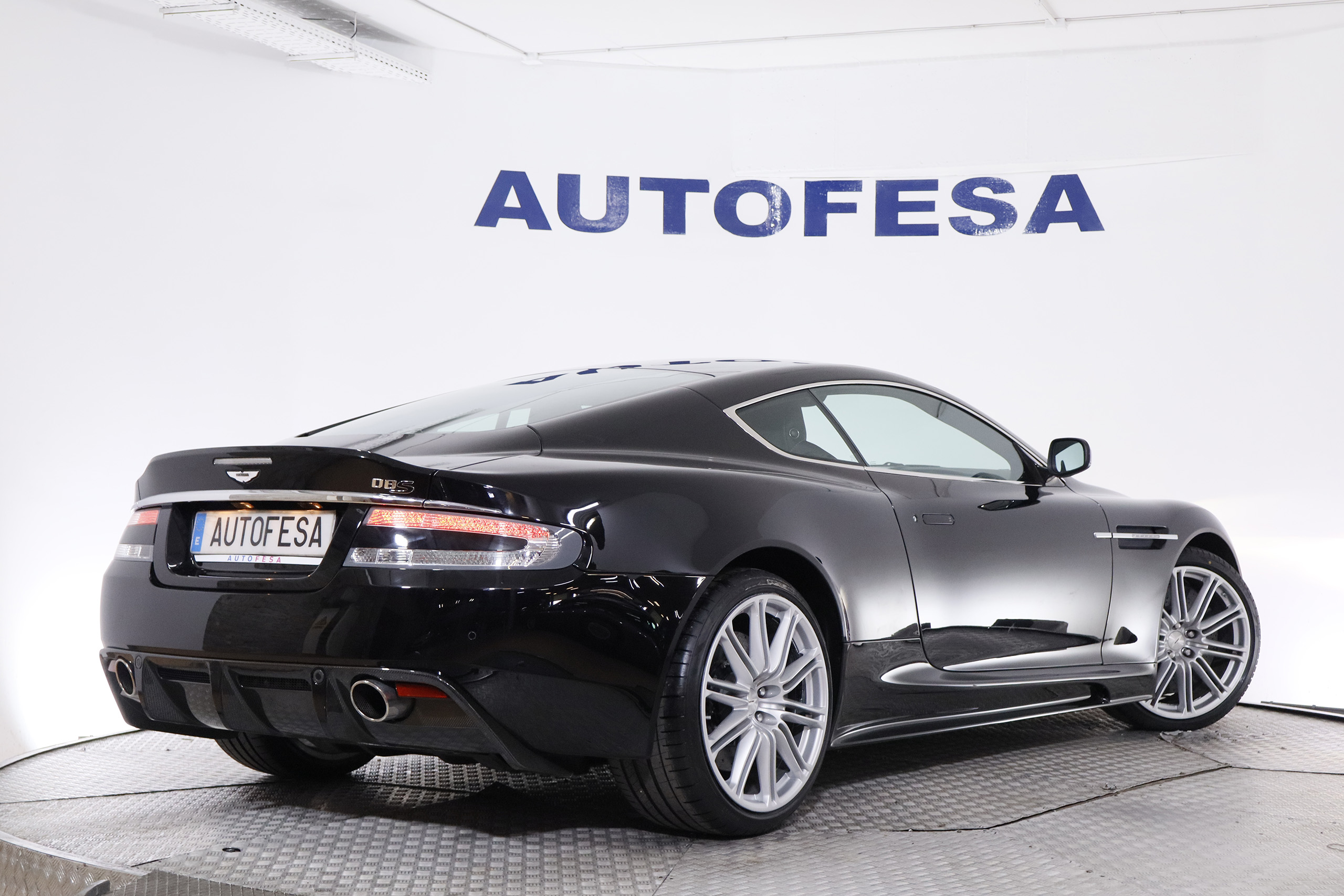 Aston Martin DBS DBS COUPE CASINO ROYALE MANUAL 6.0 V12 511CV 2P # NAVY, PARKTRONIC foto 9