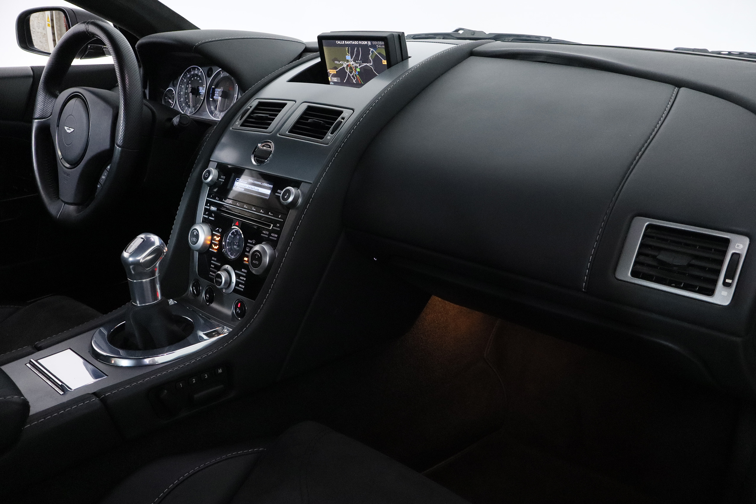 Aston Martin DBS DBS COUPE CASINO ROYALE MANUAL 6.0 V12 511CV 2P # NAVY, PARKTRONIC foto 13