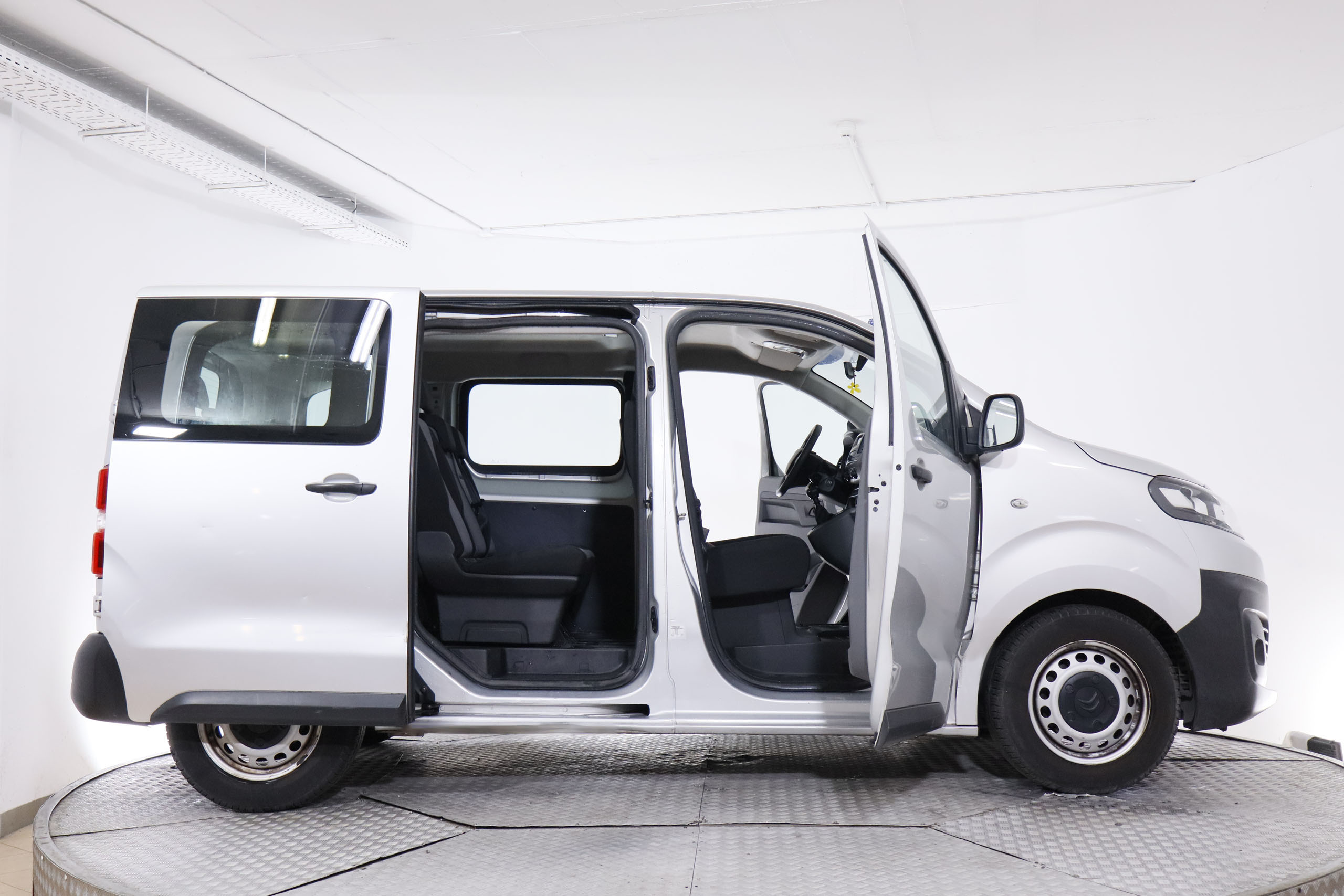 Citroen Jumpy JUMPY XS 1.5 BLUEHDI 115CV 9 PLAZAS 4P # PARKTRONIC foto 11