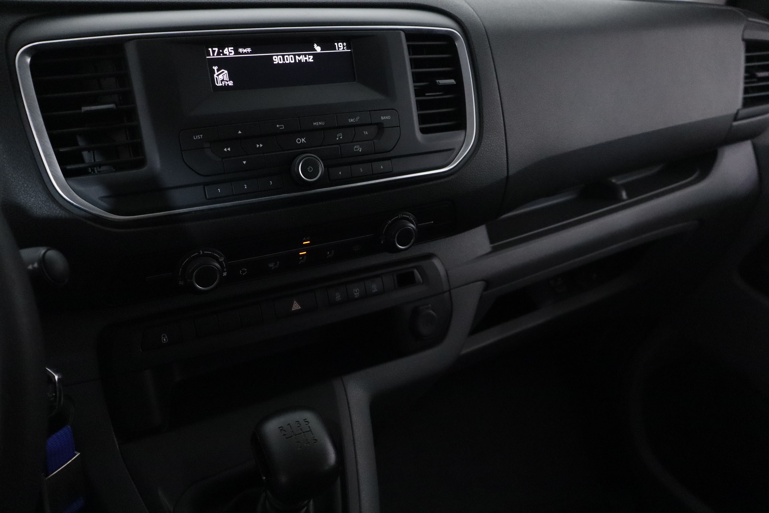 Citroen Jumpy JUMPY XS 1.5 BLUEHDI 115CV 9 PLAZAS 4P # PARKTRONIC foto 17