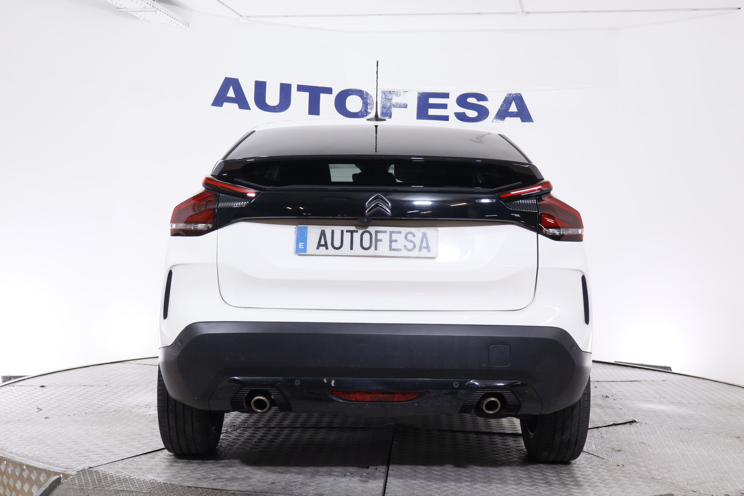 Citroen C4 1.2 PURETECH SHINE 130CV 5P # NAVY,FAROS LED,PARKTRONIC,CAMARA TRASERA,HEAD UP DISPLAY foto 7