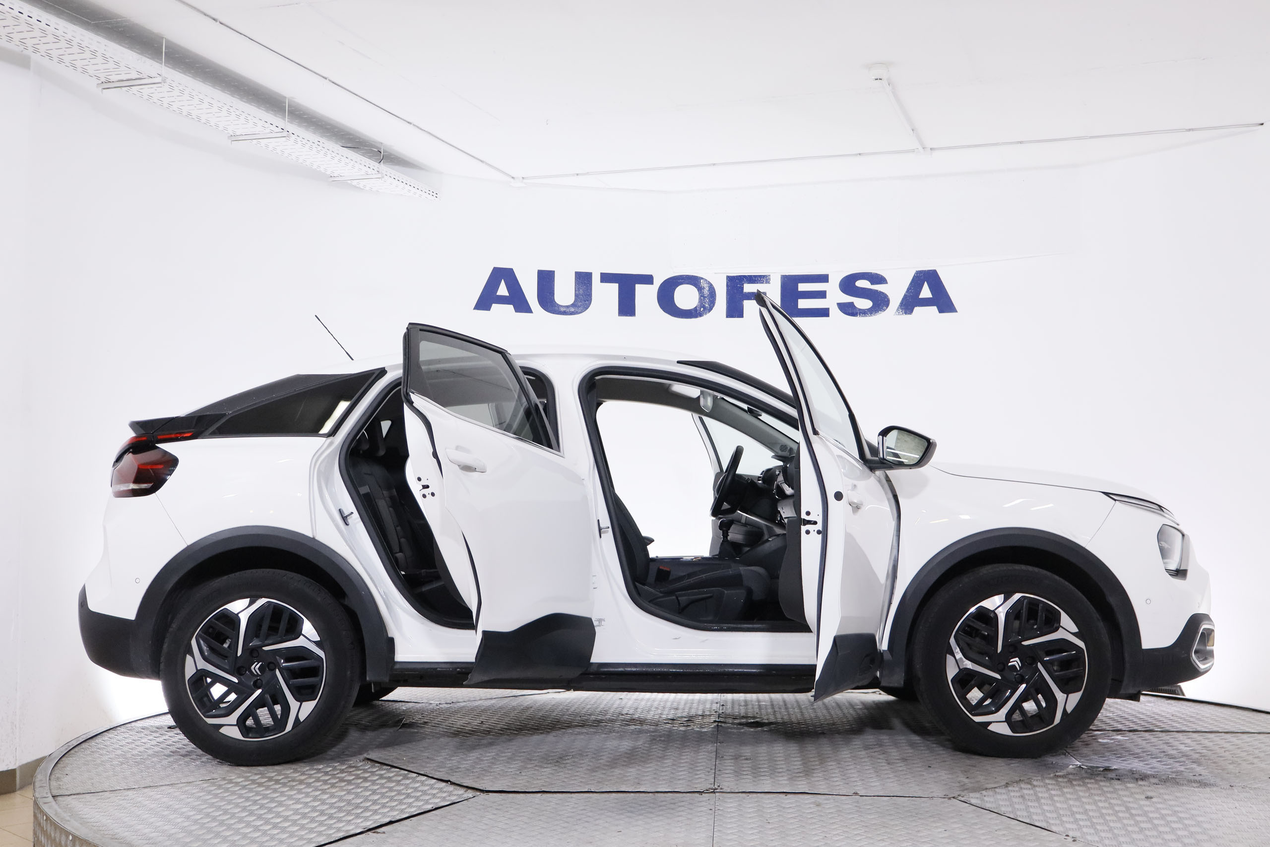 Citroen C4 1.2 PURETECH SHINE 130CV 5P # NAVY,FAROS LED,PARKTRONIC,CAMARA TRASERA,HEAD UP DISPLAY foto 13