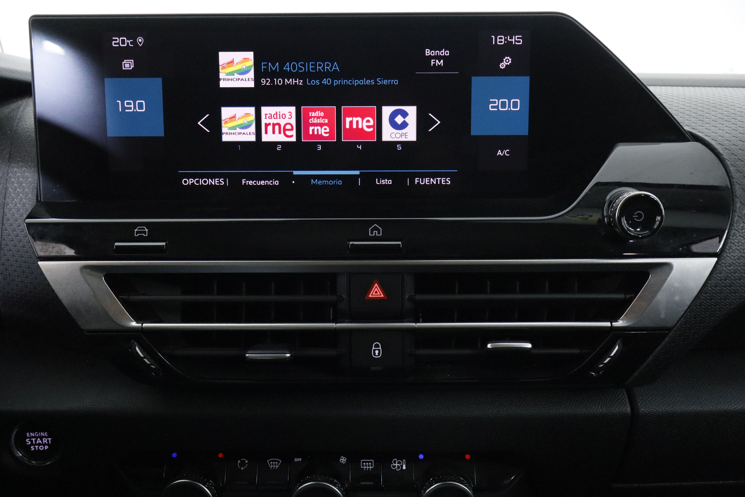 Citroen C4 1.2 PURETECH SHINE 130CV 5P # NAVY,FAROS LED,PARKTRONIC,CAMARA TRASERA,HEAD UP DISPLAY foto 18