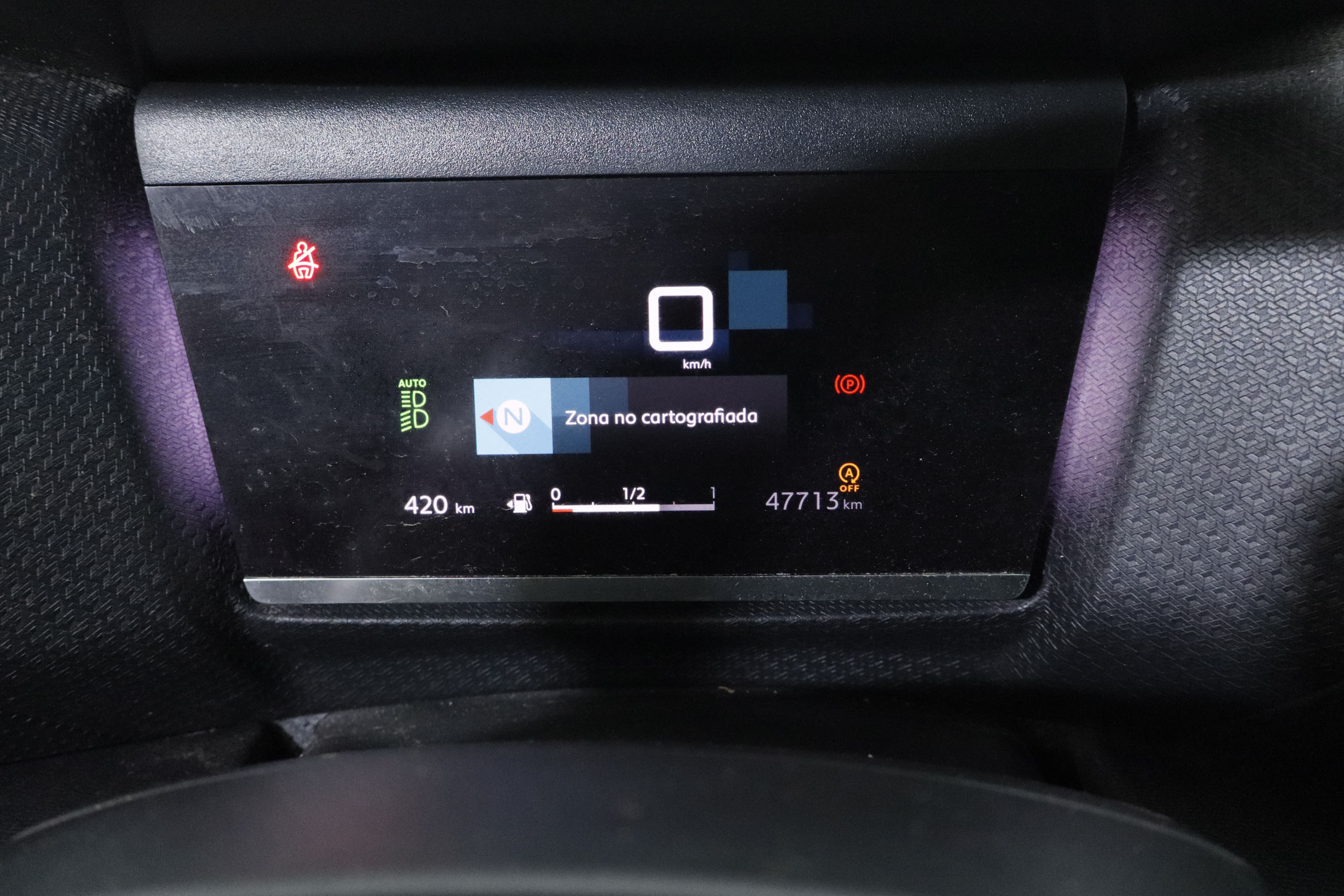 Citroen C4 1.2 PURETECH SHINE 130CV 5P # NAVY,FAROS LED,PARKTRONIC,CAMARA TRASERA,HEAD UP DISPLAY foto 20