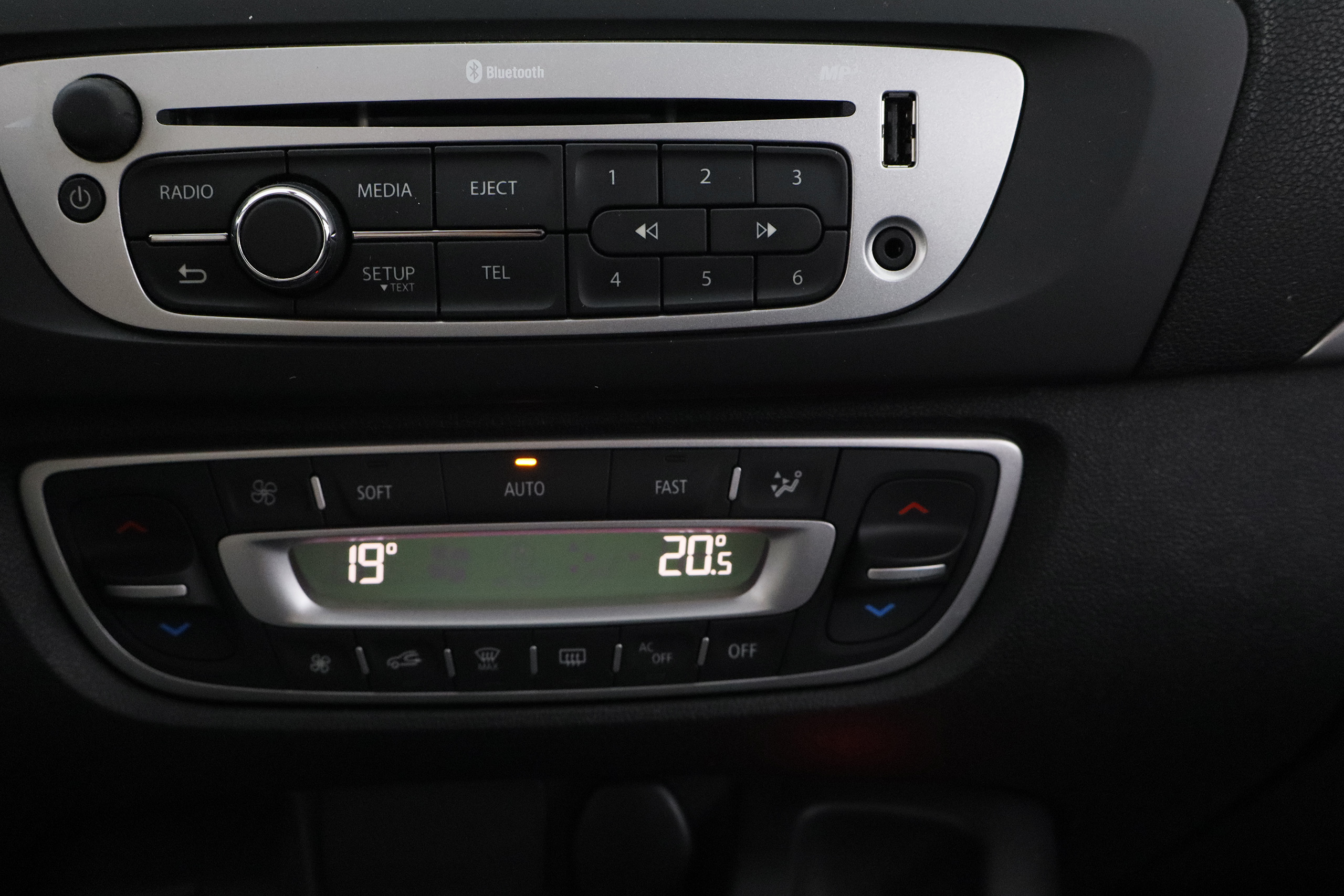 Renault Grand Scenic 1.2 TCE 115CV 7 PLAZAS 5P # BLUETOOTH foto 19