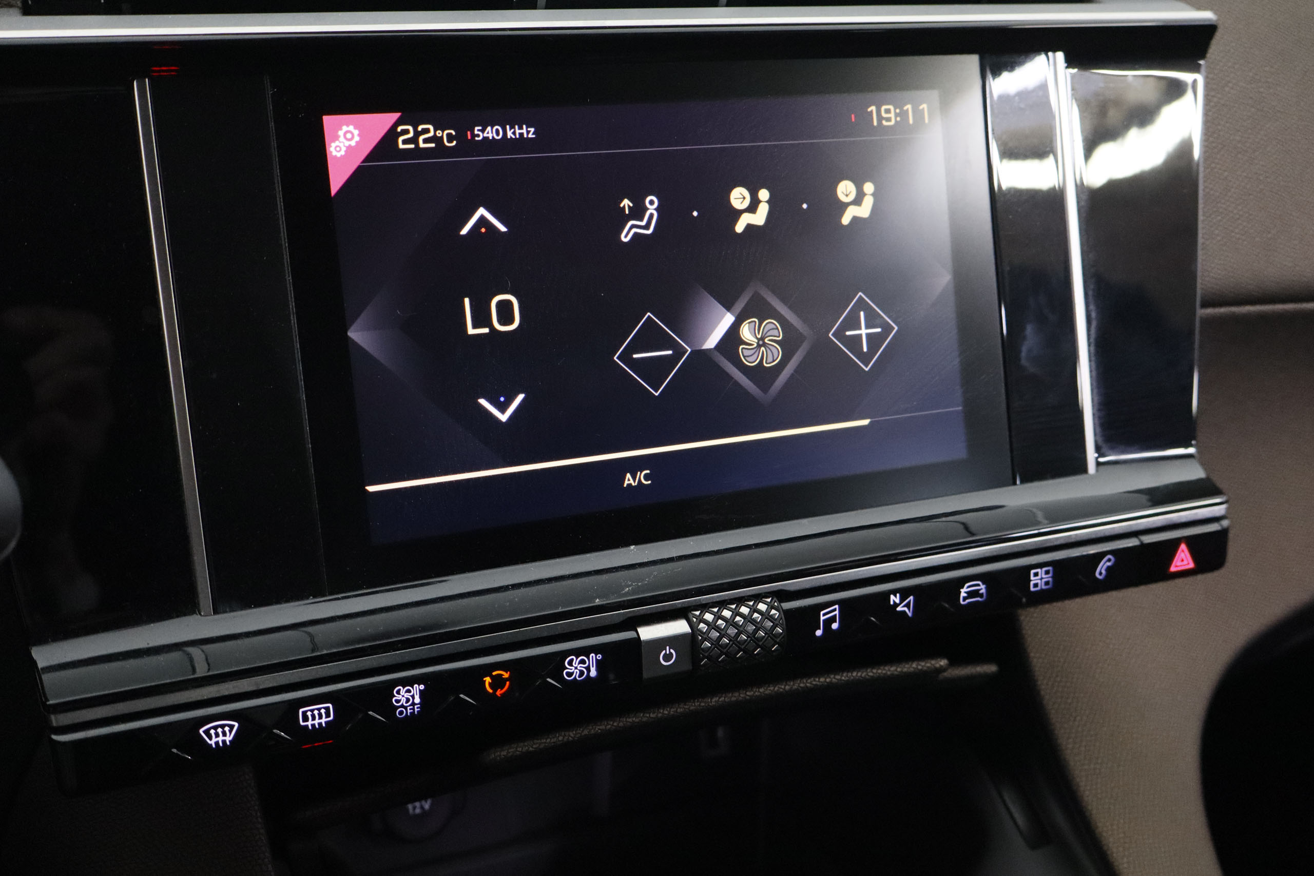 DS DS 7 Crossback CROSSBACK 1.2 CHIC 130CV 5P # PARKTRONIC foto 18