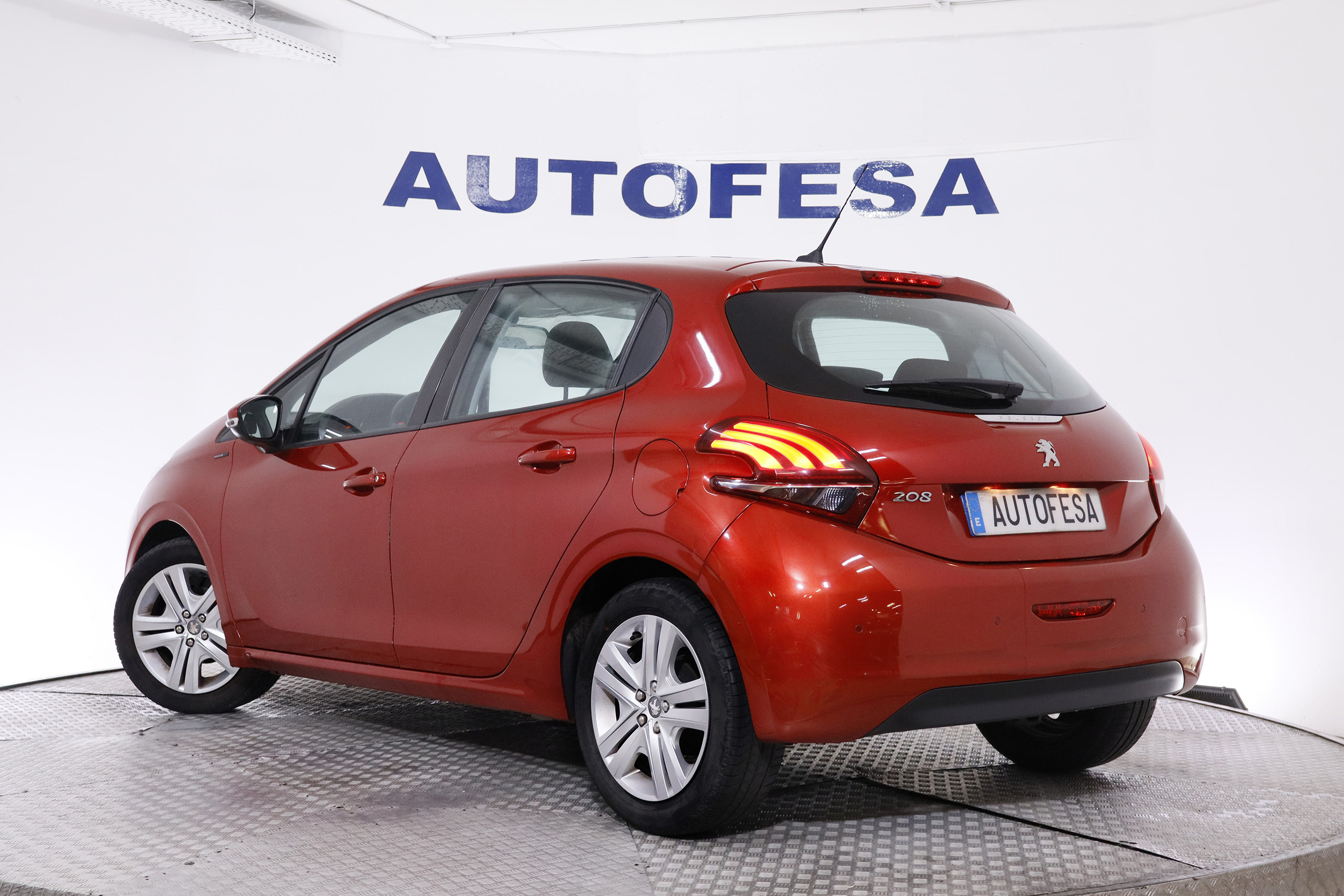 Peugeot 208 1.2 82CV SIGNATURE 5P S/S # PARKTRONIC, BLUETOOTH foto 6