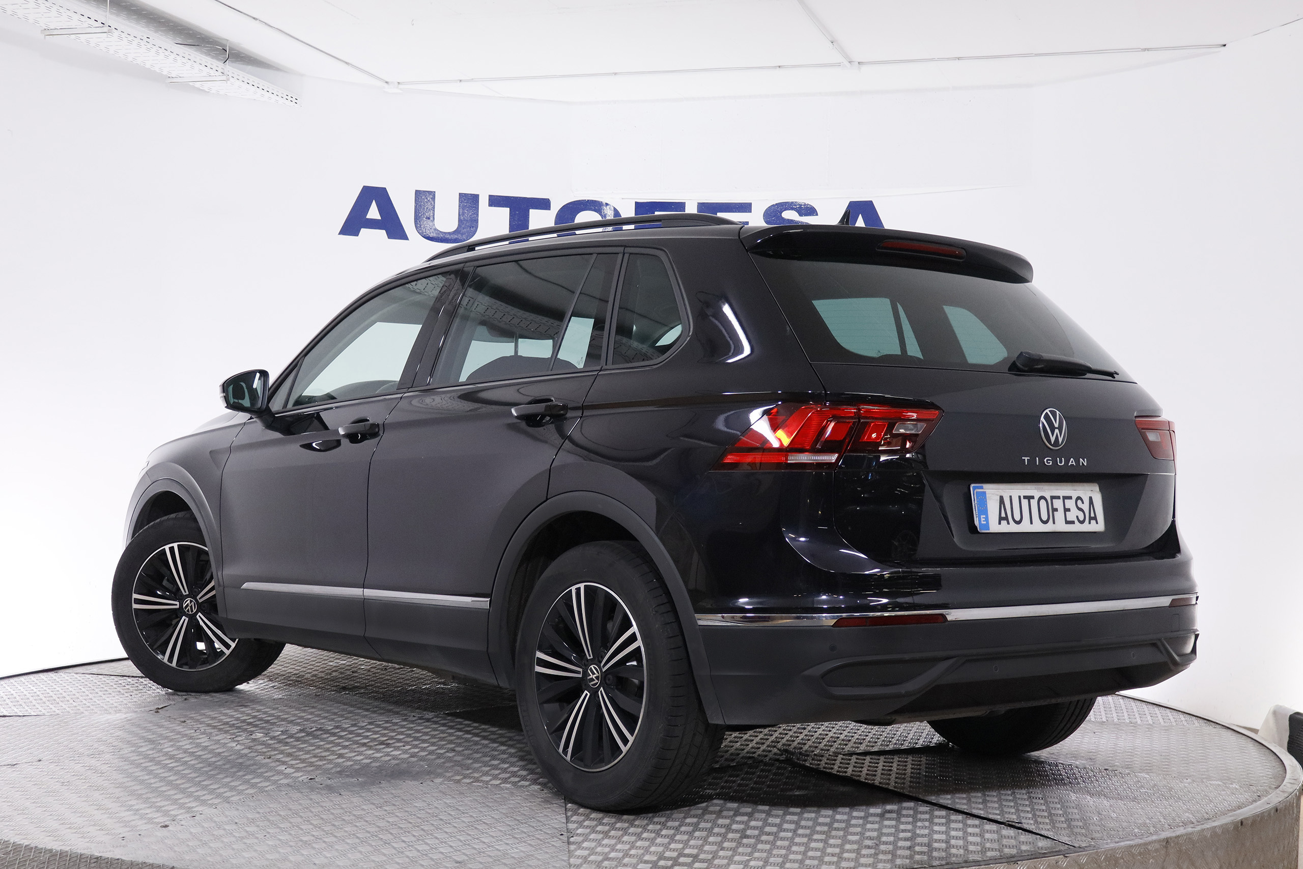Volkswagen Tiguan LIFE 2.0TDI DSG 150CV AUTO 5P S/S # IVA DEDUCIBLE, NAVY, FAROS LED foto 6