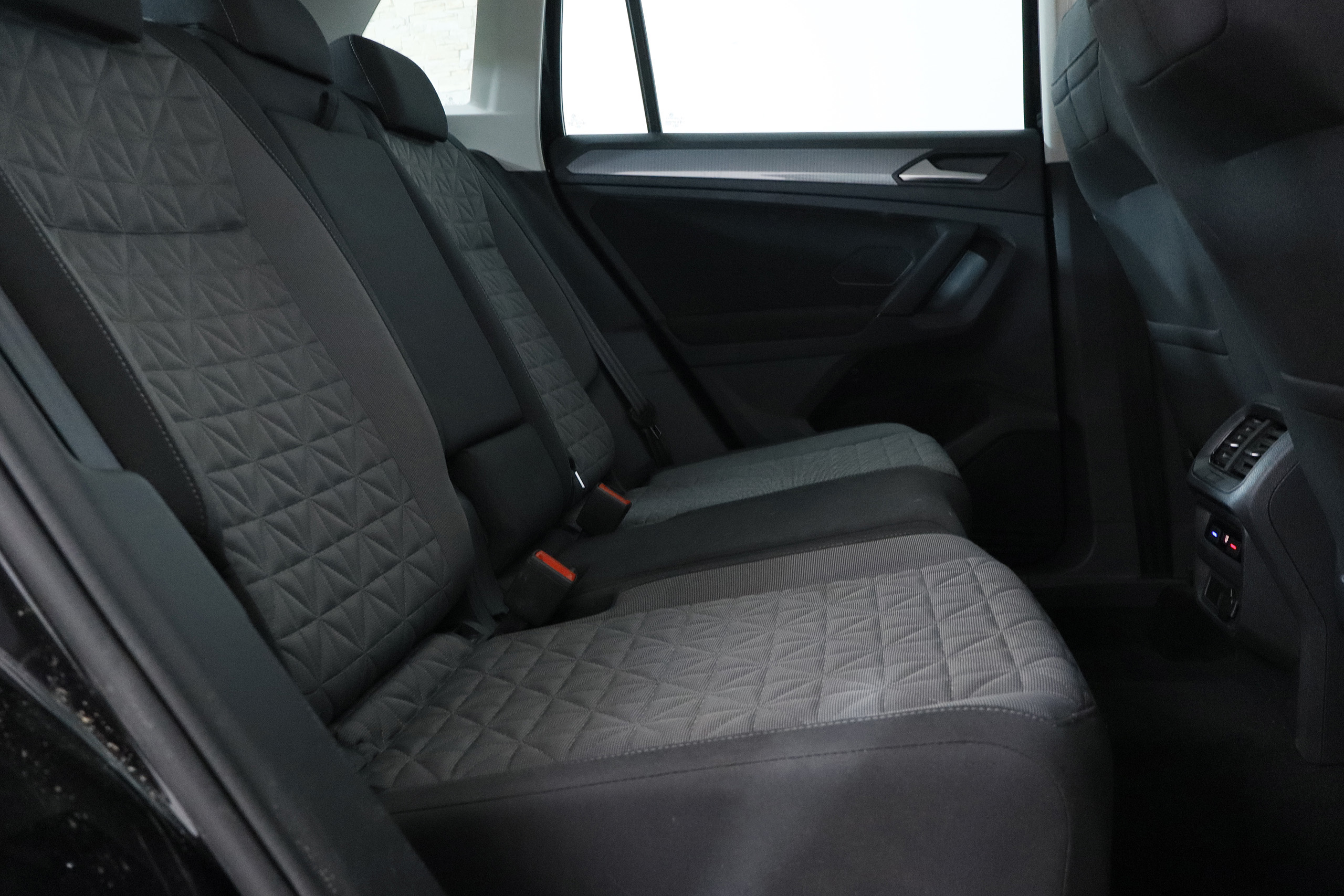 Volkswagen Tiguan LIFE 2.0TDI DSG 150CV AUTO 5P S/S # IVA DEDUCIBLE, NAVY, FAROS LED foto 24