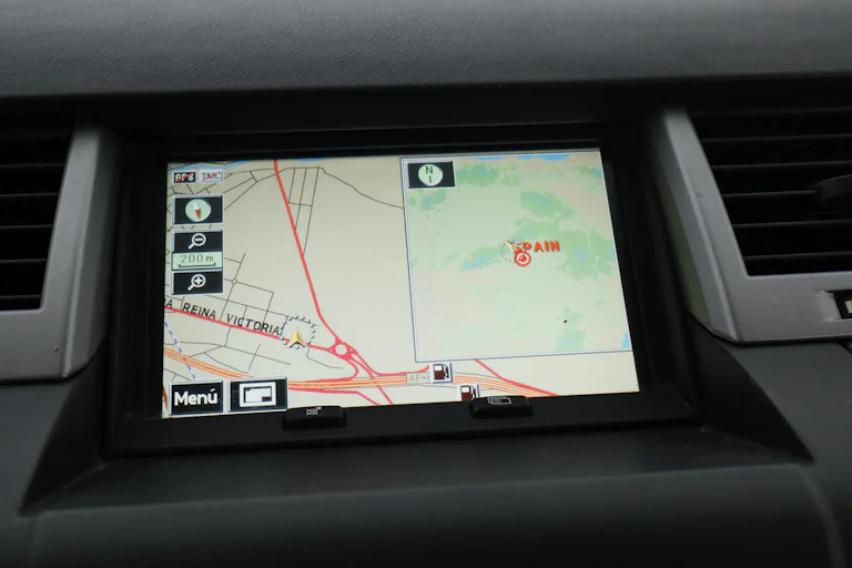 Land Rover Range Rover Sport RANGE ROVER SPORT 2.7 TDV6 HSE 190CV 5P AUTO 4X4 foto 22