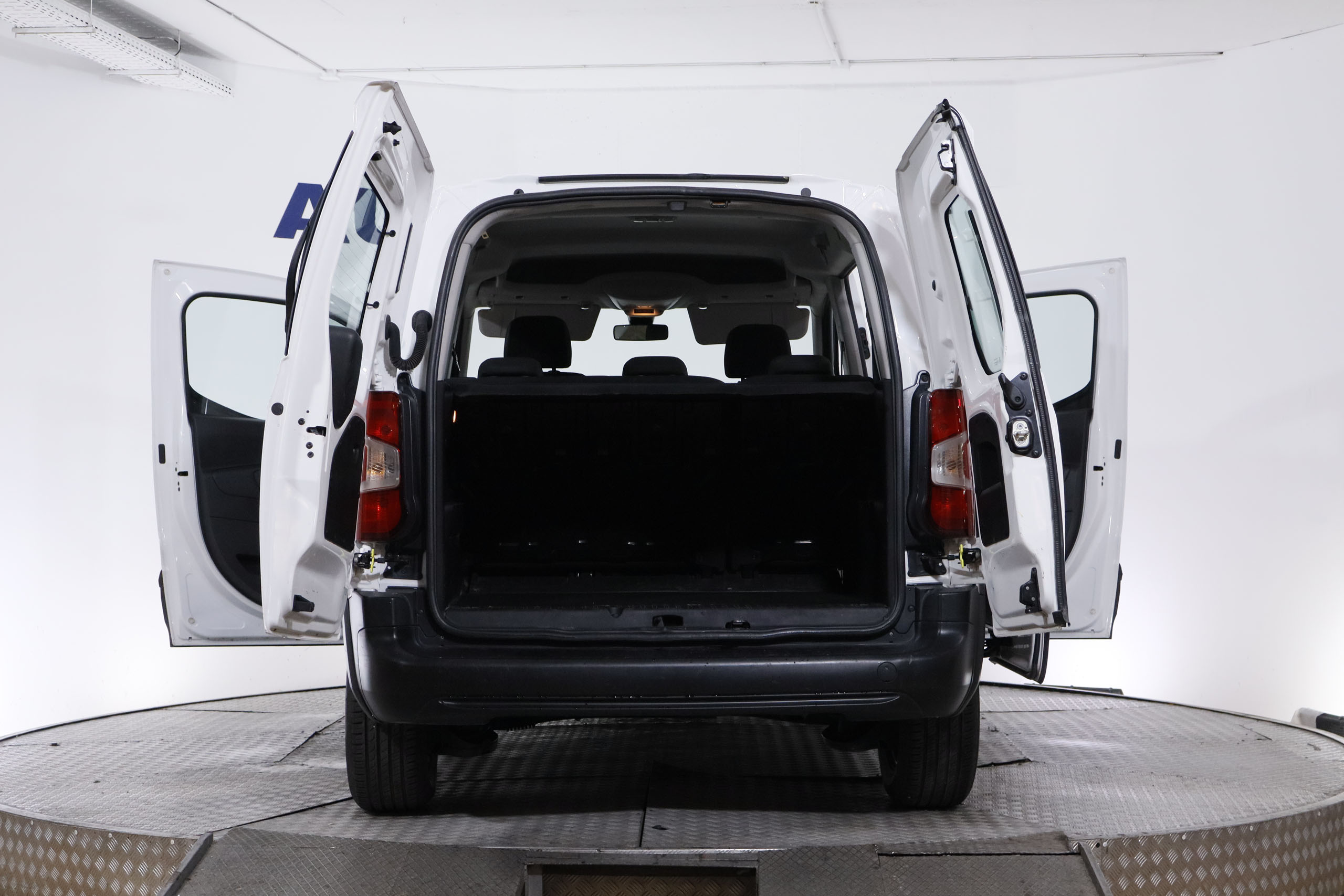 Peugeot Rifter 1.5 HDI 102CV ACTIVE 4P S/S # IVA DEDUCIBLE, BLUETOOTH foto 13