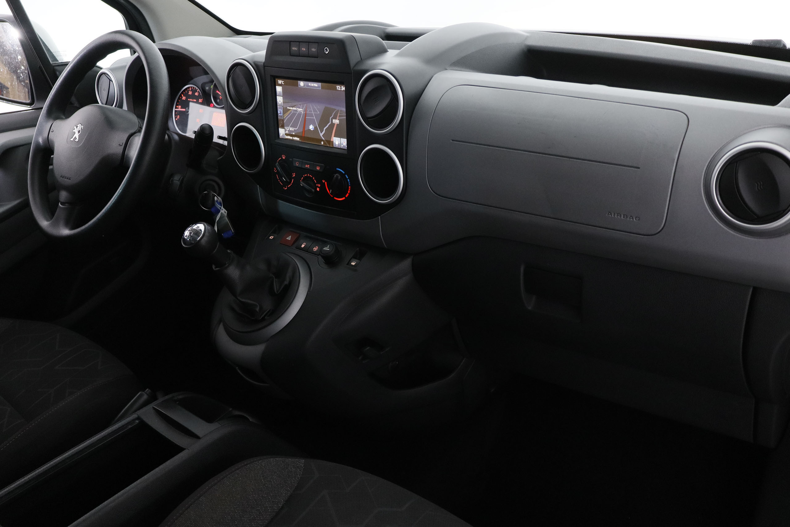 Peugeot Partner TEPEE 1.2 110CV STYLE 5P S/S # BLUETOOT, PARKTRONIC foto 15