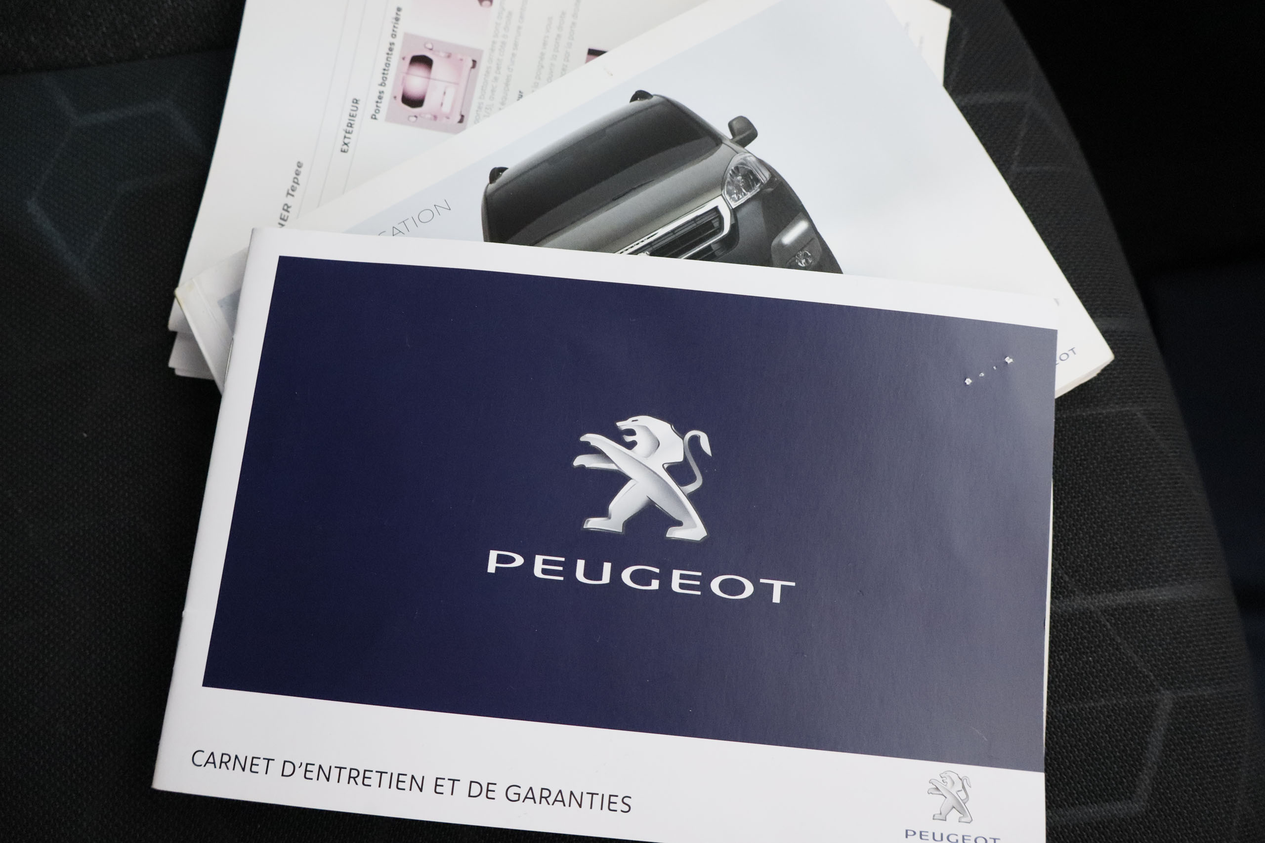 Peugeot Partner TEPEE 1.2 110CV STYLE 5P S/S # BLUETOOT, PARKTRONIC foto 23