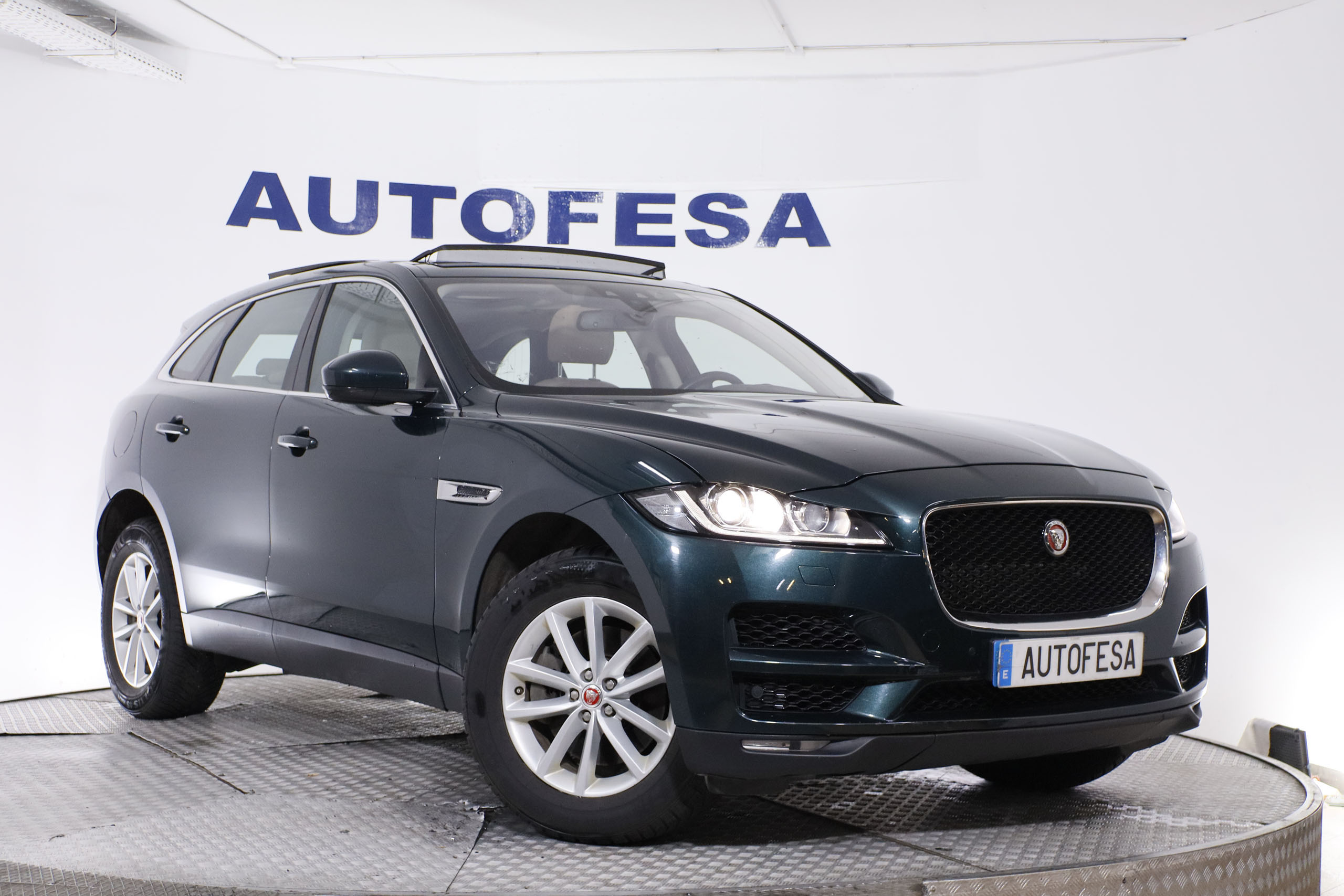Jaguar F-pace 3.0D V6 300CV 4WD PORTFOLIO AUTO 5P S/S # TECHO ELE, NAVY, CUERO foto 3