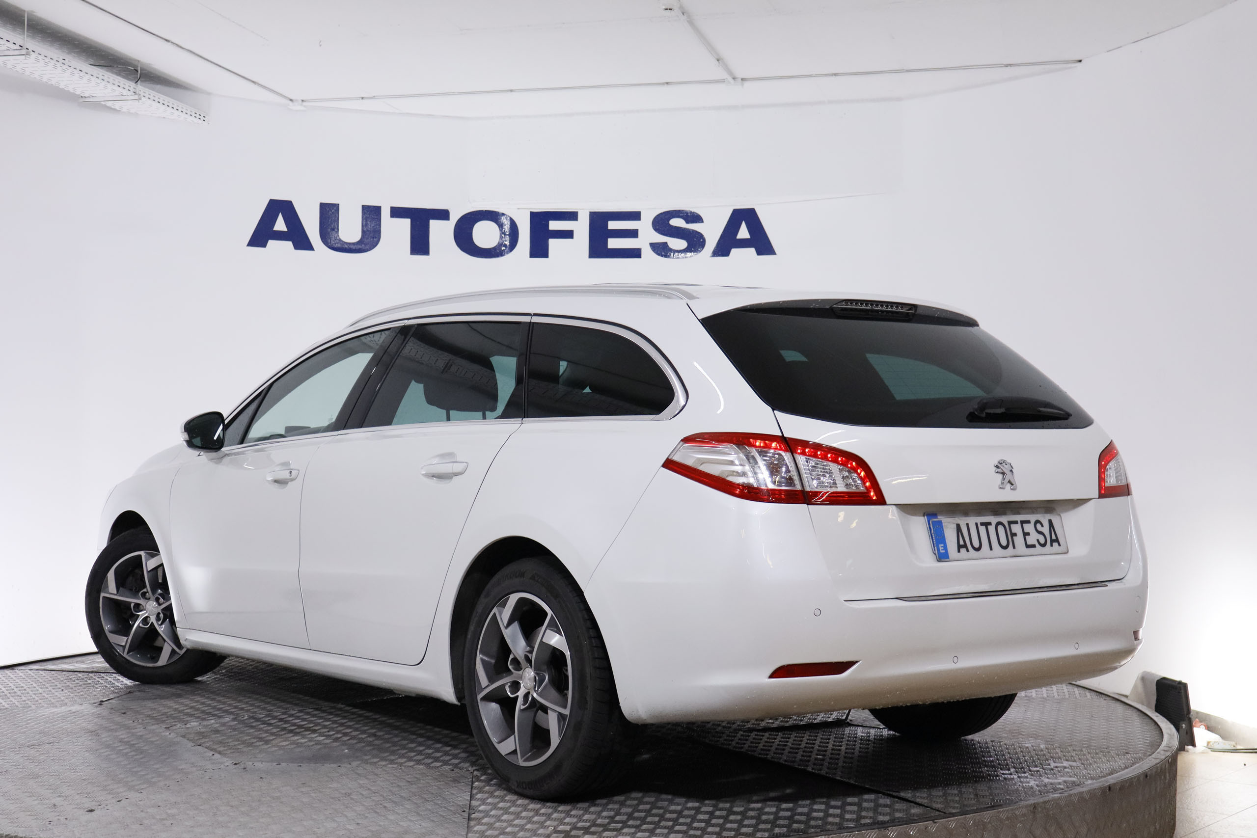 Peugeot 508 SW 2.0 HDI 180CV ALLURE AUTO 5P S/S # TECHO PANORAMICO, NAVY foto 6