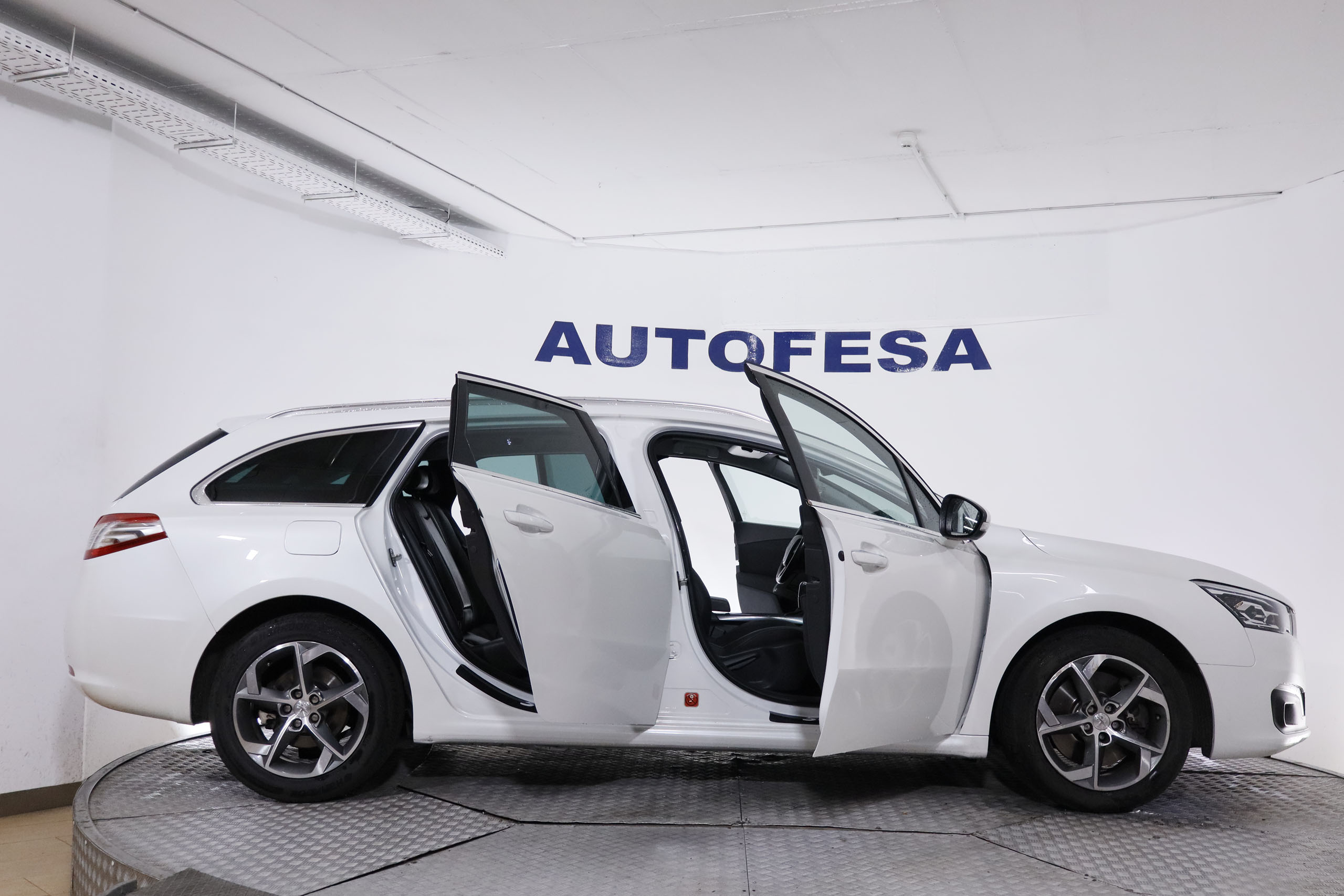 Peugeot 508 SW 2.0 HDI 180CV ALLURE AUTO 5P S/S # TECHO PANORAMICO, NAVY foto 11