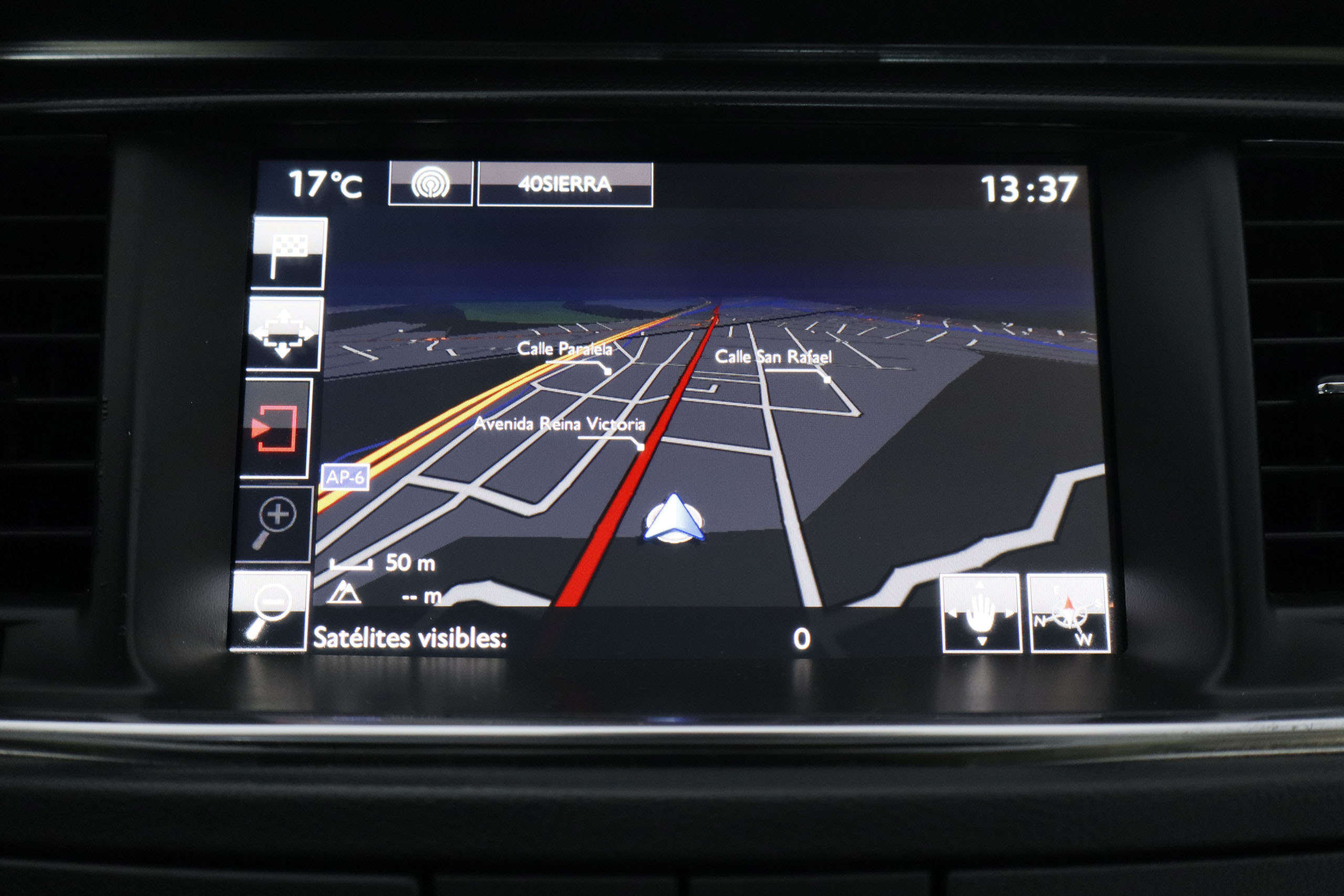 Peugeot 508 SW 2.0 HDI 180CV ALLURE AUTO 5P S/S # TECHO PANORAMICO, NAVY foto 21